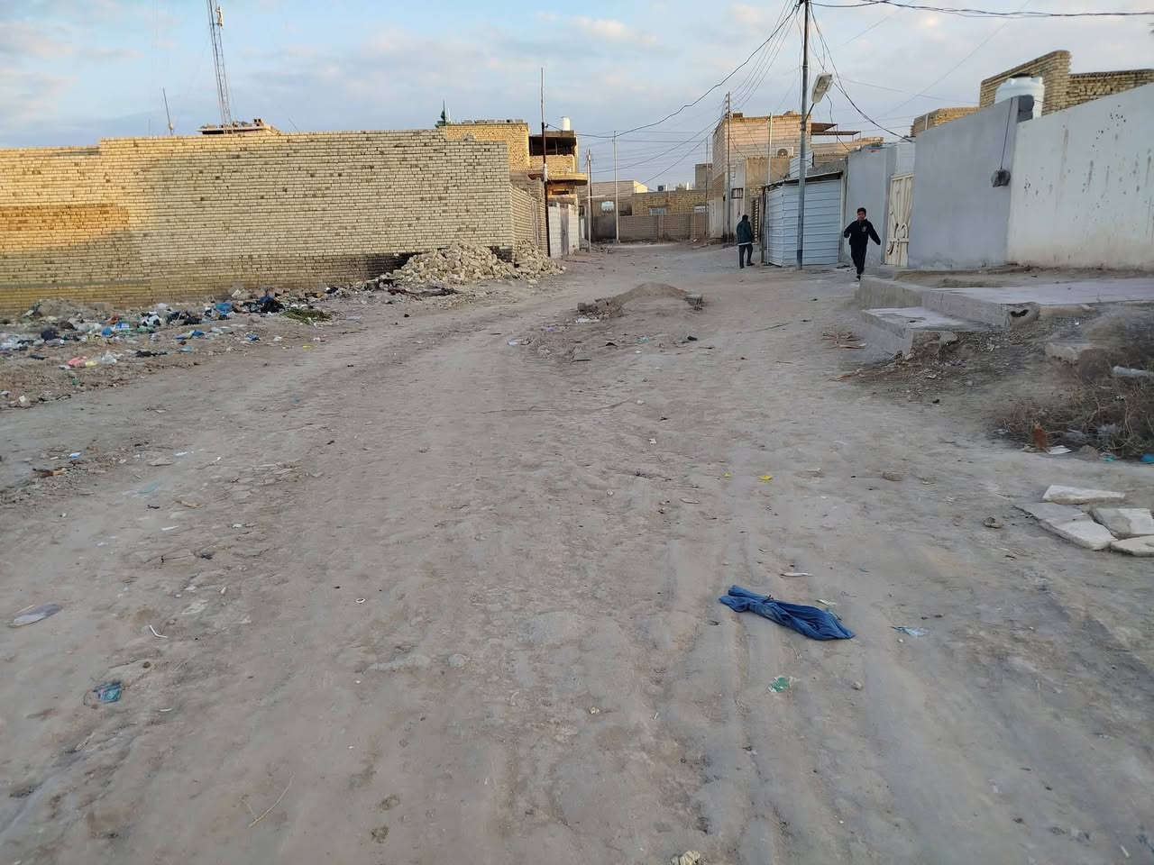 سلام عليكم قطعه زراعي 237 متر للبيع كافة الخدمات يمه شارع 9متر خلف مكتب الغاز السعر 20وبيه مجال للستفسار اكثر واتساب 
***********
