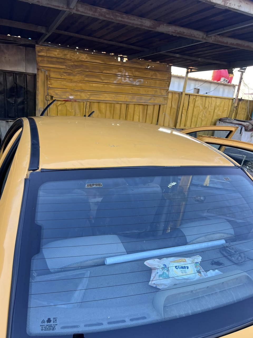 السلام عليكم 
طيبه موديل 15 سياره 
بيها ملاحظات بسيطه
كير ومكينه خير من الله 
هيئه مصفره السنويه ساقطه قبل سبوع  
عارضها 38 وبيها مجال 
متواجد بالفيس 
و ***********
