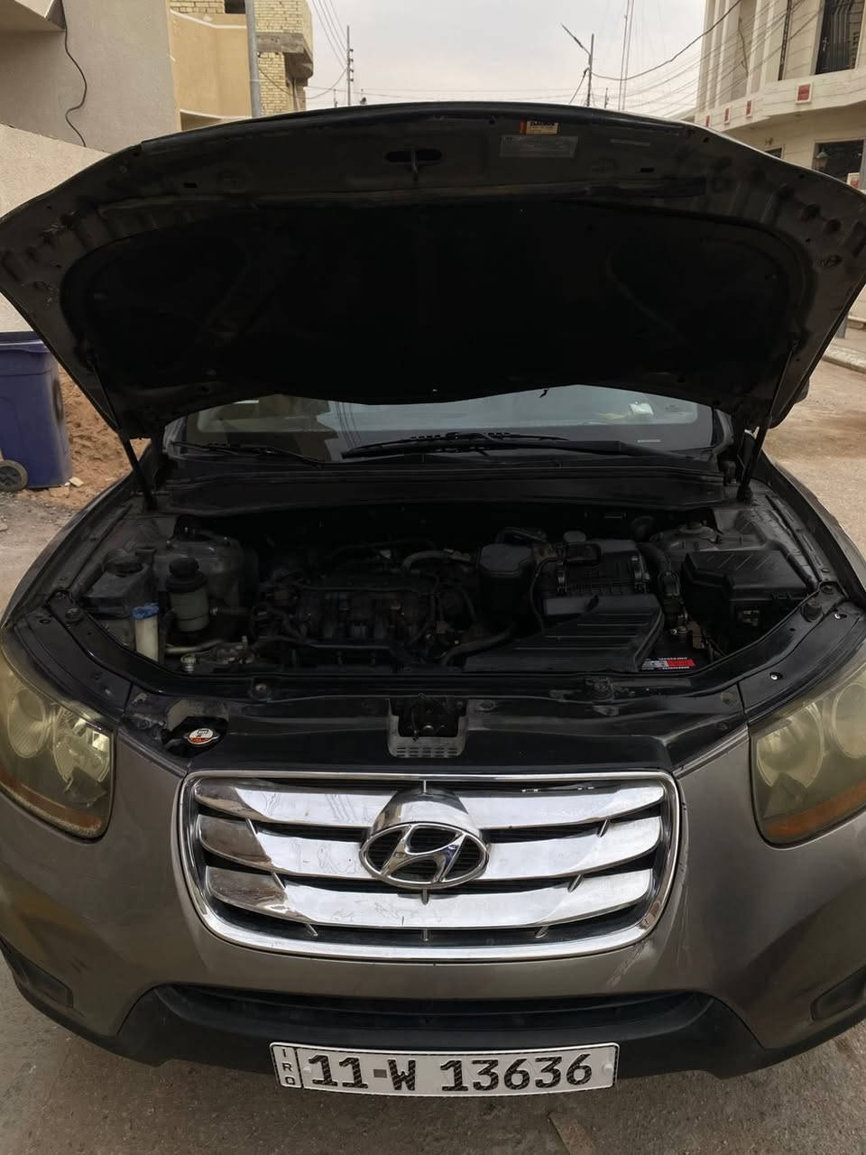 السلام عليكم 
سياره سنتافسه 2012 رقم وسنويه جديد باسمي صار يومين من طلعتها يعني 2031 سنويه تنتهي سياره مكينه جديده ناقصها حداديه بيع مستعجل ***********
