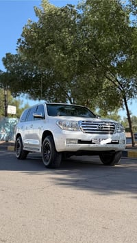 لاندكروزر ستيني • ٢٠٤ ألف كم • محرك وكير مكفول