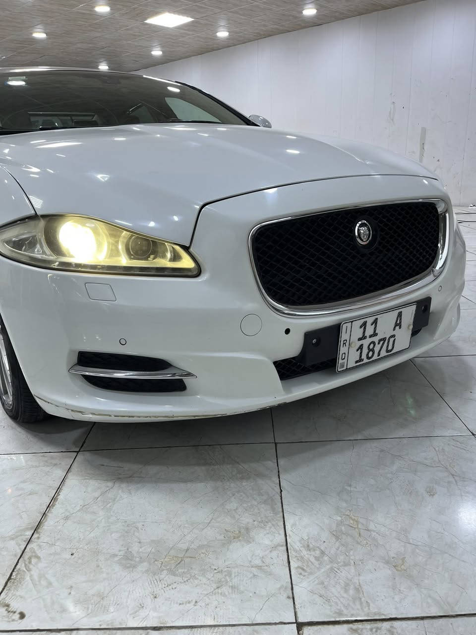 السلام عليكم 
للبيع أو المراوس جيب جارجر اوباما شعندك نزل 
جاكور Xjl 2013 
فوللل مواصفات  

🔴 مري شفط مع التقفيل والتفتيح 
🔴كشنات جلد 
🔴كشنات امامي وخلفي تدفئه وتبريد 
🔴كشنات تحكم كهربائي 
🔴كشن السائق خزن 
🔴مري خزن 
🔴 ستيرن خزن 
🔴فول تحكمات ستيرن 
🔴خمس بصمات بيبان و الصندوق 
🔴بردات خلفيه بلادي 
 🔴كير ماوس 
🔴وضع سبورت
🔴مانع انزلاق 
🔴بانوراما 
🔴لإيتات دوار مع الستيرن
🔴قطعتين تبريد 
🔴حساسات اماميه /خلفيه /جانبيه 
🔴مري هيتر 
🔴كامره خلفيه
🔴جام ينزل ويصعد من البصمه 
🔴سايد بريك بصمه 
🔴تبريد ثلجج 
🔴مكينه v6 3000 سوبر جارج يعني طياره 
🔴وبعد هواي مواصفات ماذاكرهن 
🔴 السعر 160 وبيها مجال للطيبين 
رقم بغداد مميززززززز 
تخم تاير جديد 

سياره بيها ربع باب صبغ وشبر بل جامرلغ ومباوكين بل بنيد توحيد  لون بدون دواخلل شرط 
مكينه وكير كفاله 
تراي خير من الله نصبتها تخبل صفاحها موس 

مكاني ديالى بعقوبه  للاستفسار ***********
