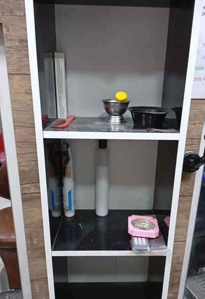 فاترينا عدد 2 للبيع نضيفات سعرهن 75 وبيهن مجال
عنوان المسيب سدة الهندية مفرك الفراشة
***********
