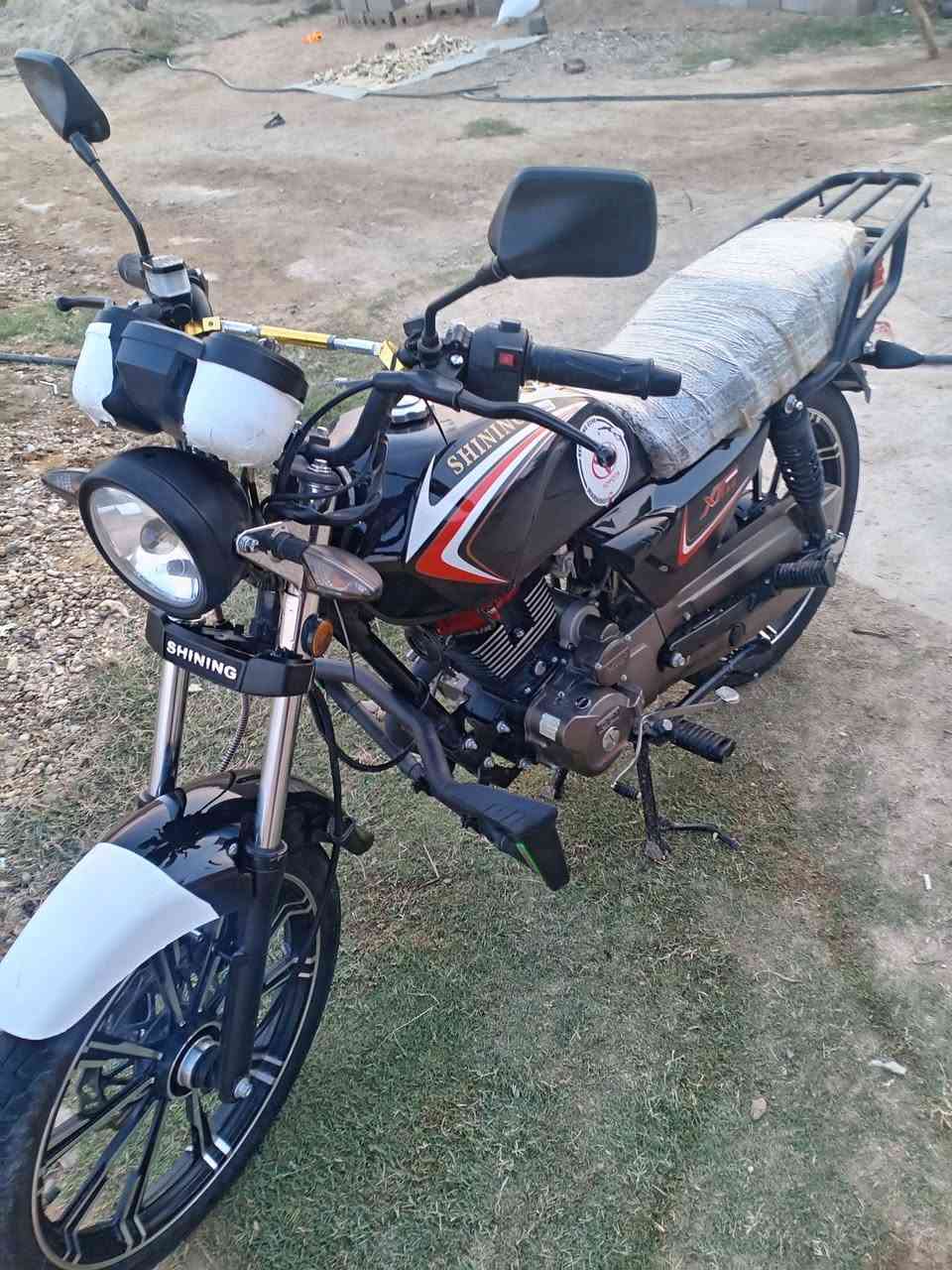 سلام عليكم موطور شاني موديل 2023 كلشي شغال بي موطور حيل نضيف وجديد السعر900 ما بي مجال فد مره وشراي يجي عل رغم ***********
