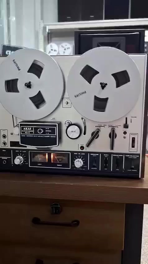 AKAI 4000DS 
جهاز تيب بكره اكاي موديل 
نظیف و شغال
٤ تراك
٣ هيد
سعر / 200 الف
مكانی اربیل
یوجد توصیل


**إذا كنت صاحب هذا الإعلان وتريد حذفه لأي سبب، رجاءا أرسل رسالة إلى الدعم الفني**