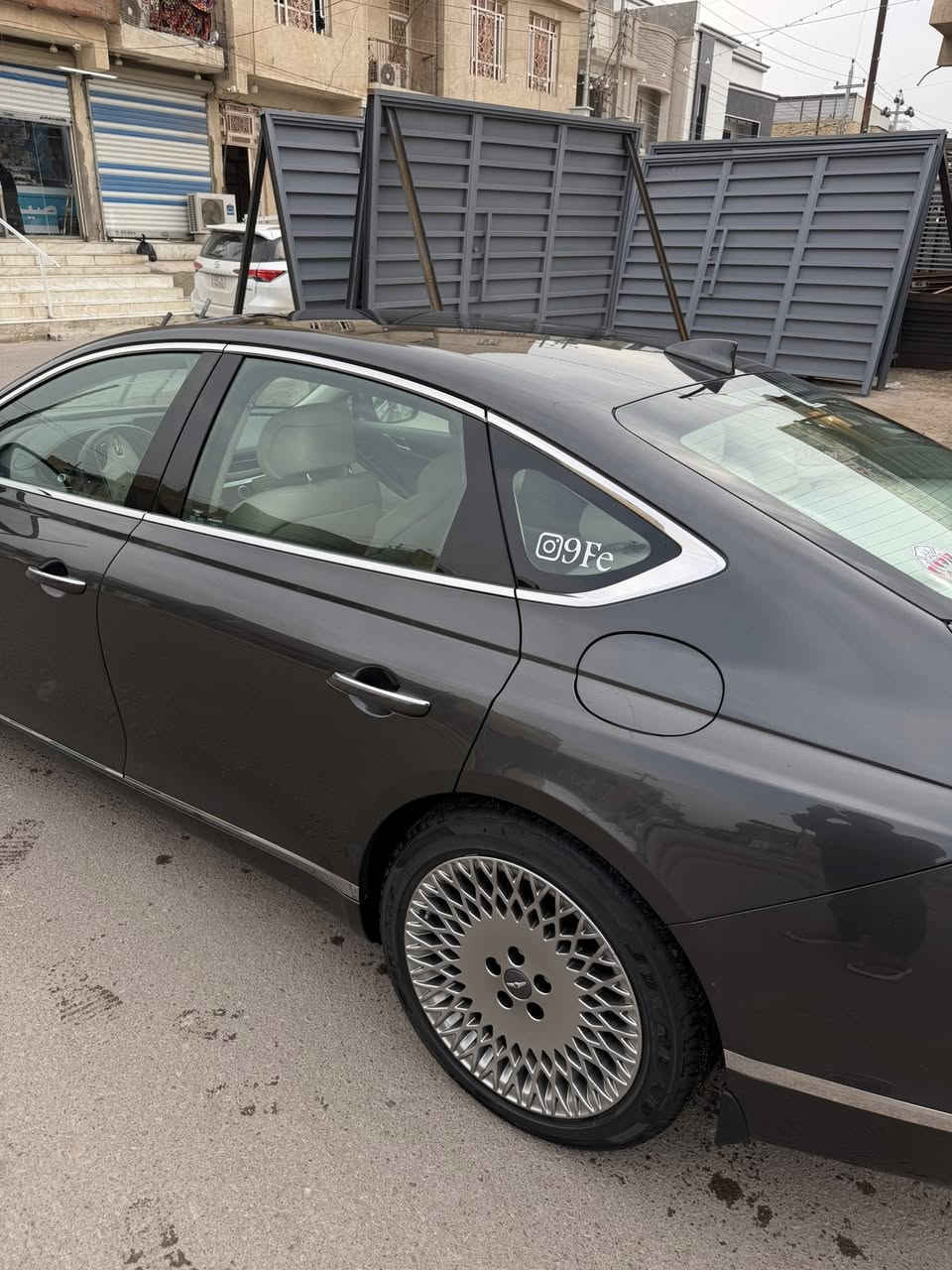 Genesis 2022 فول عدا البنوراما  لون فيلي السياره كفاله عده جاملغ الخلفي الايمن بيه بارد حادث امريكا موضح بالصور السياره   داخل ابيض ممشى 30000 مكينه 4 سلندر تيربو السياره كلش نضيفه المكان ميسان سعرها ٢٨٥ وبيها مجال قليل للاستفسار *********** 🤍
