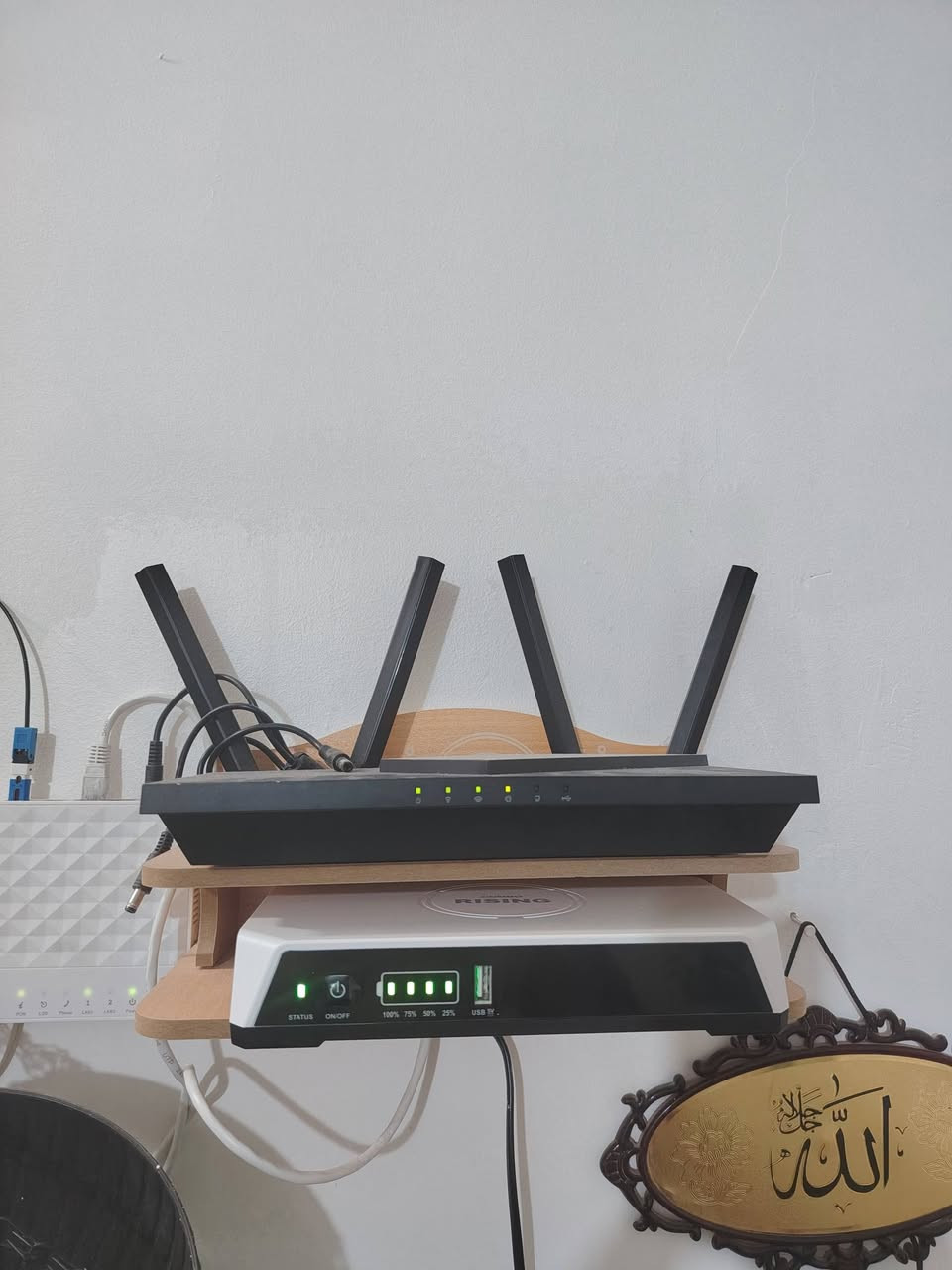 السلام عليكم. للبيع راوتر تي بيلنك Ax3000 نسخة البرو نظيف جدا وممتاز ويه الضوئي والابراج رايده ب75 الف ويتوفر توصيل حسب الاتفاق وللاتصال ***********
