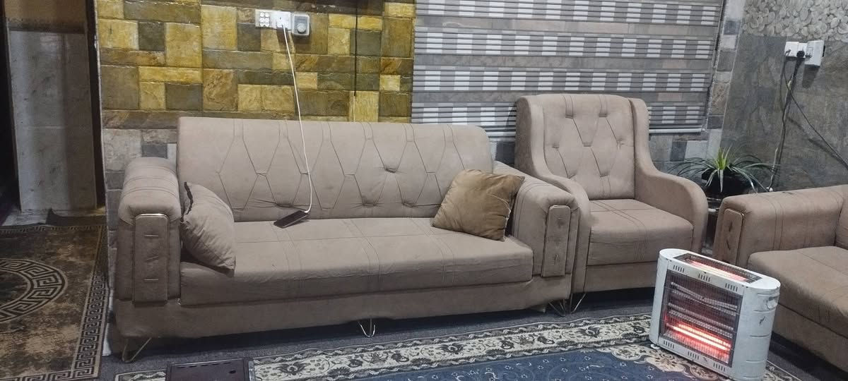 تخم عشره مقعد يحتاجله تصليح بسيط 150نهايته...***********
