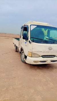 سياره للبيع سامسونج موديل 2000 سياره نضافه 80٪ محرك مجفت جديد هوه والب...