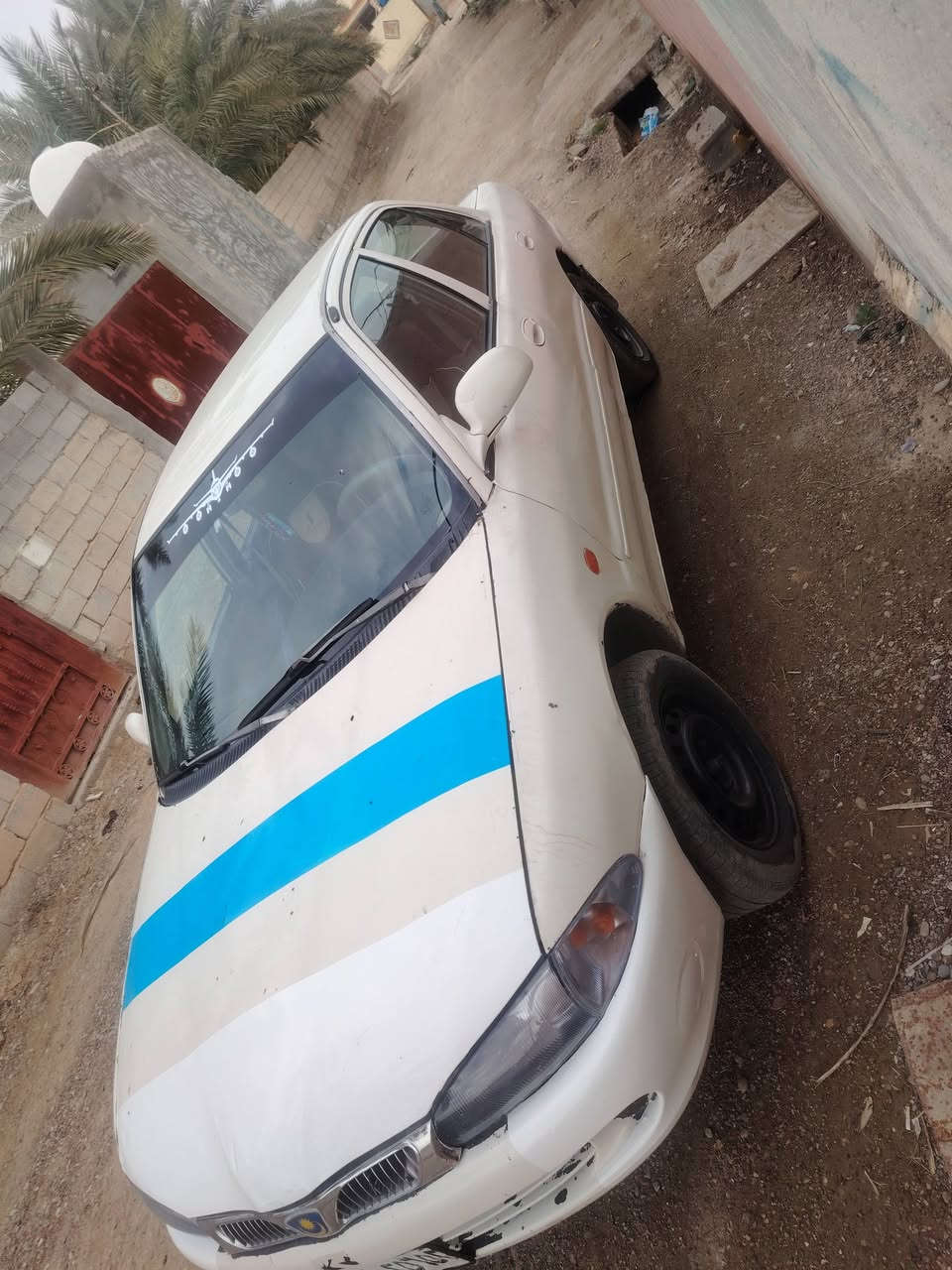 سلام عليكم
براتون ٢٠٠٢ رقم ديالى صدامي سنويه كارتون 
محرك كير صدر مكفولات داخلهه مرتب حلو كلش ما بيهه خياسات
   سعر ١٨ بيهه مجال
رقم /***********
