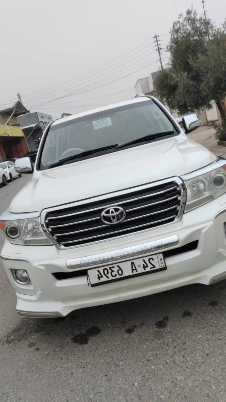 لاندكروز 2014 سياره مكفوله ٦ سلندر سياره كلش نضيف بدون صبغ كير محرك ابشرط السعر ٣٦٥ وبي مجال بسيط مكاني اربيل واتساب ***********
