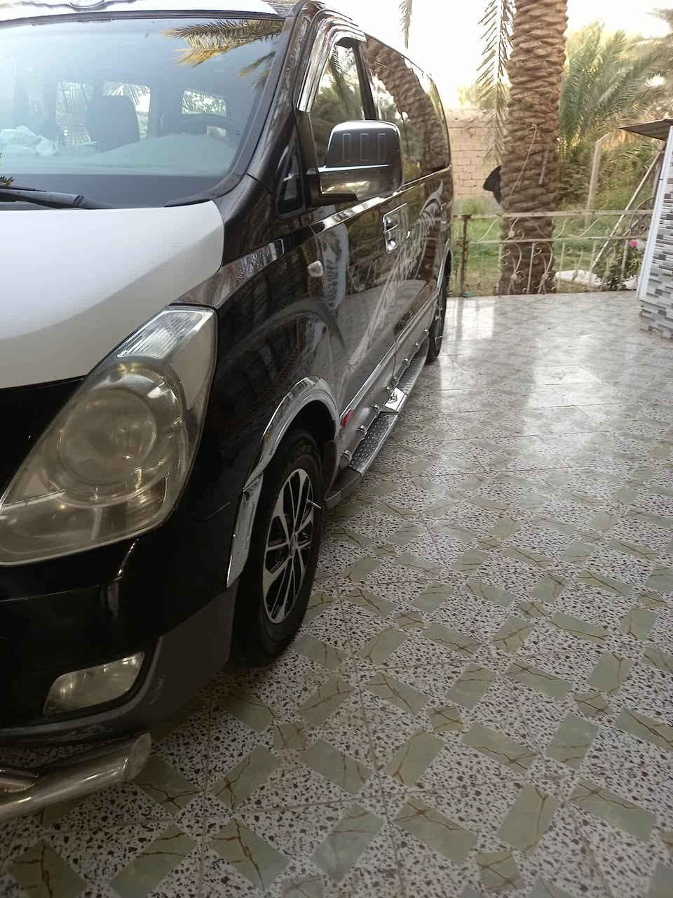 السلام عليكم ستاركس ٢٠١٥ سوده رقم بغداد سبلاين ١٢ مسكر اصل بيها جاملغ بالعراق الامامي و جاملغ الخلفي كوريا بس رش بدون اي طخات وضربه مكان بابل حمزه الغربي *********** بي واتساب
