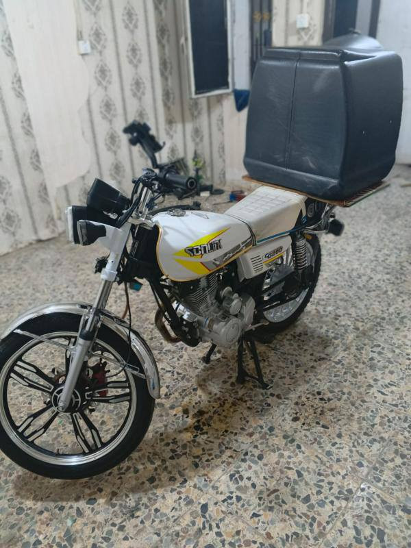 سلام عليكم دراجه ايرانيه للبيع 5كير موديل 2025.
***********
