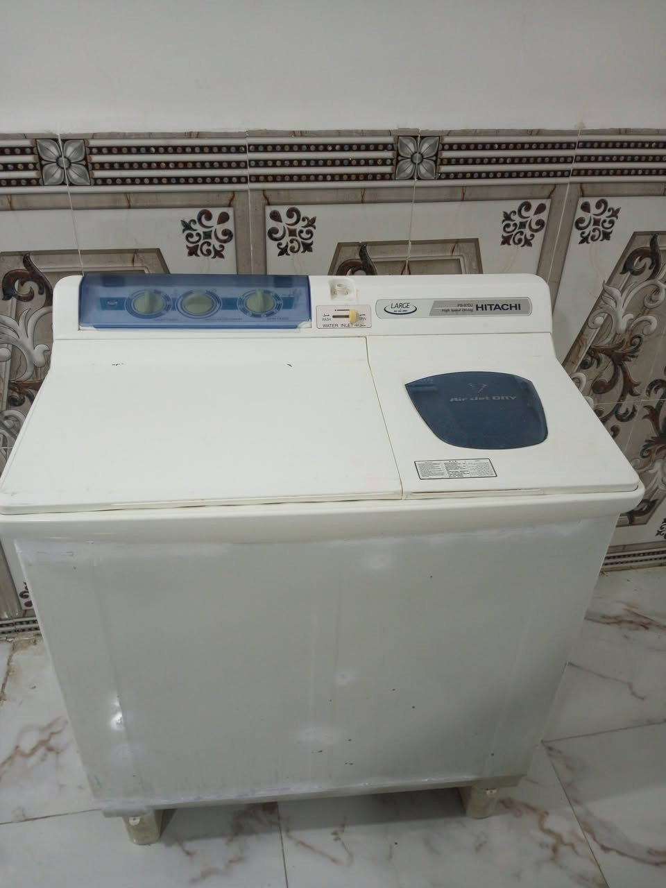 اغراض بيت نظيفات جدا الاسعار مناسبة جدا التضحية شارع العلوة واتساب خاص مفتوح ***********
