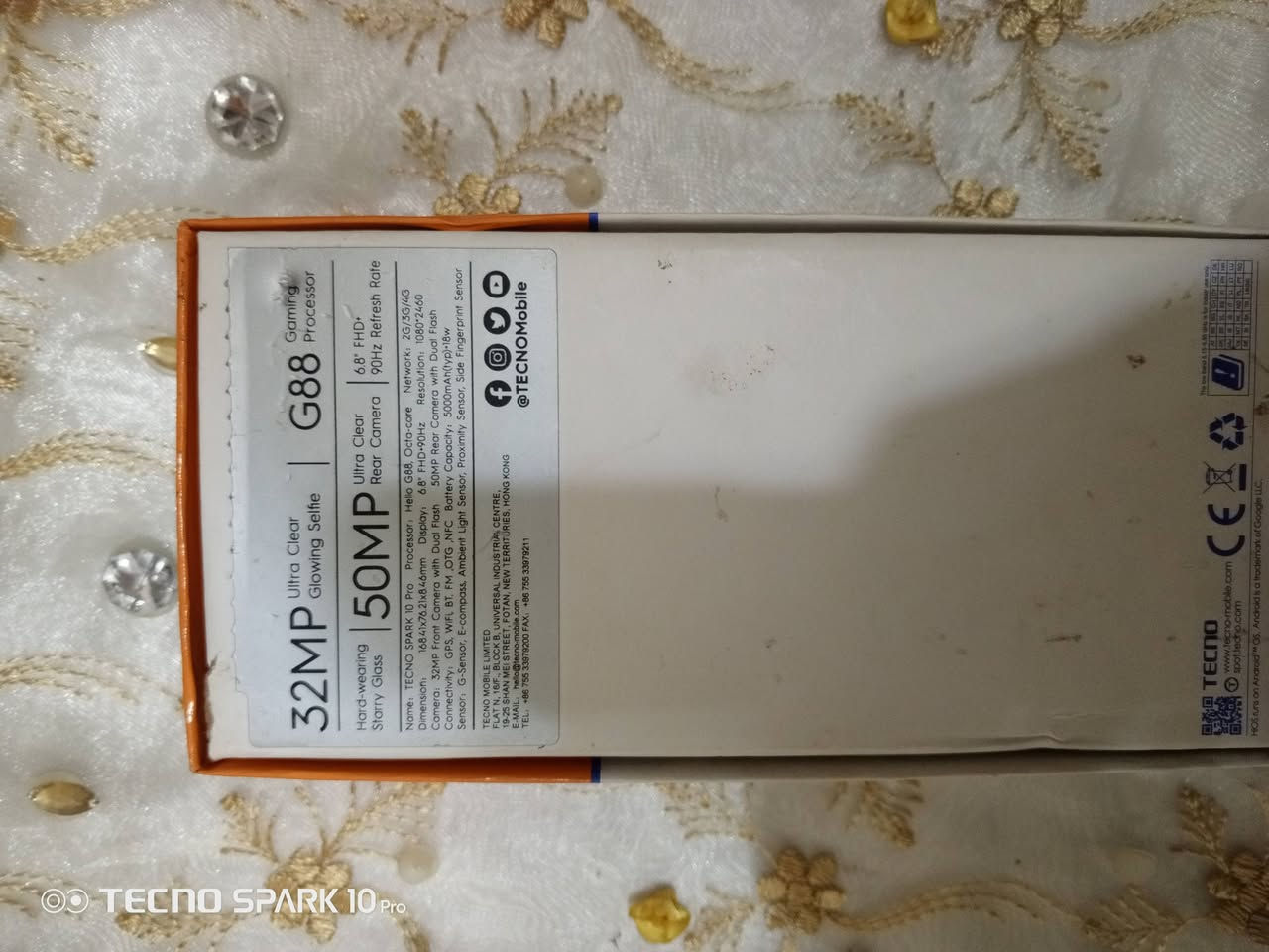 تكنو سبارك 10برو مساحه 256
اندرويد 13
معالج هليوg88قوي جدا في الالعاب والتصوير وبطاريه ممتازه تعد معاك يومين شغل مرتاح بكل مشتملاته العلبه والشاحن و2جراب وللعلم ده النسخه الاصليه مش الكوبي عشان في ناس بيتنصيب عليهم كتير في النسخه المضروبه استعمال مكملش 3شهور سبب البيع التجديد للاعلي وممكن البدل باهونر x9cوادفع فرق بسيط


**إذا كنت صاحب هذا الإعلان وتريد حذفه لأي سبب، رجاءا أرسل رسالة إلى الدعم الفني**