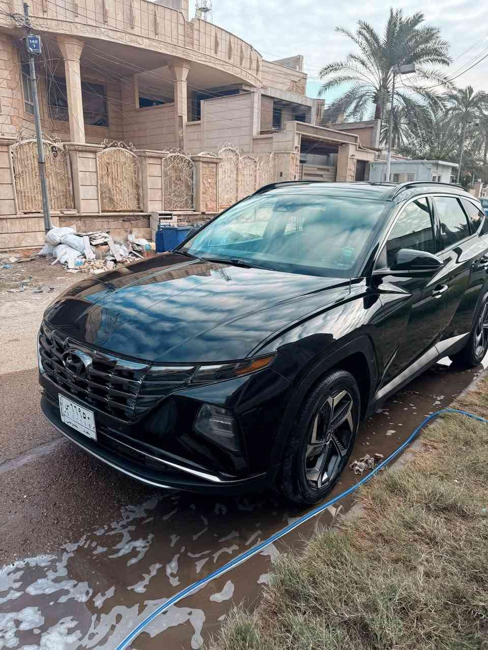 هيونداي توكسان هايبرد 2022 ( خاص ليمتيد )
مواصفات خاصه لمتد 1/1 VIP بانوراما
دفع رباعي فور ويل اج تراك 
السياره رقم بغداد  اي نقص مابيها 

⭐️ السعر 198 قابل للتفاوض

🔵 الضرر : بنيد مبدل بلادي بدون شاصي بدون لغد

العنوان : بغداد
☎️ رقم صاحب السيارة : ***********

السيارة فول VIP 💯✨️ مواصفاتها متخلص : 
🟥 بصمة + بصمة ابواب لمس / بانوراما / اوتو بارك
🟥 كيج الكتروني متغير / ( كاميرات عدد ٤ ) / مثبت سرعة
🟥 مراقبة النقطة عمياء / رادارات امامي خلفي جانبي
🟥 كير بيانو / قيادة الية /  تتقدم للامام وللخلف بالبصمة
🟥 هندبريك بصمه / مقاعد جلد / كشنات كهرباء مع خزن ميموري
🟩 كشنات تبريد و تدفئة امامي خلفي وتدفئة أستيرن
🟩 لايتات LED + زينون / شاشة كبيرة لمس / تشغيل عن بعد  
🟩 من تشغل اشارة يقلب الكيج كامره / اشاير بالمرايا
🟩 ويل كب كبير كروم / تحديد مسار / صندوق كهربائي
🟩 فول تحكمات ستيرن / تبريد لمس / اضاءه داخليه
🟦 سماعات شركة BOSE / شحن وايرلس / نظام gps خرائط 
🟦 شفتات كير ب ستيرن / حساسات امامي خلفي
🟦 المرايه الوسطيه (اوتو دم ) يعني الي وراك مشغل عالي المرايه اوتماتيكي اصير سوده 
🟦 درايف مود / نظام نزول منحدرات 
🟦 نظام التبريد دفيوز تبريد من كل الجهات ( يعني مو بس فتحات التبريد ال 4 ينطن تبريد لا الدشبول كله ينطي تبريد عن طريق فتحات موجوده بالدشبول )
🟦 تبريد قطعتين امامي خلفي / AUTO HOLD
