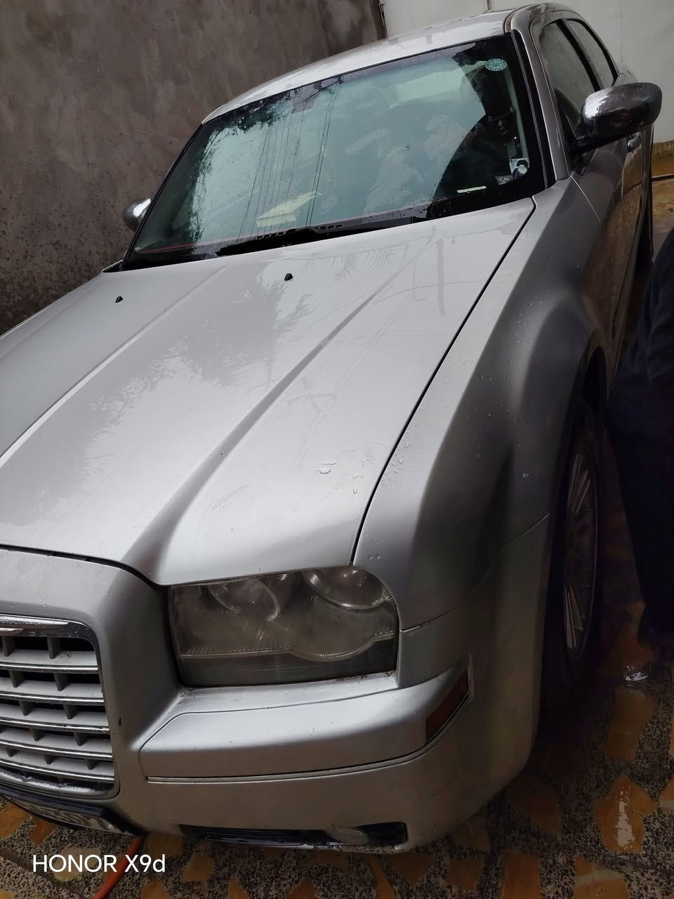 اوبامااربيلية 2007كرايسلرمكينه وكيرعشره لون رصاصي سونارمرفق مع الصورمكان ميسان مجرالكبير  رقم ***********
