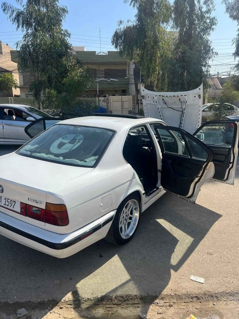 السلام عليكم للبيع BMW حجم 525 محرك فل كير توماتيك شرط
بدون تبرد 
رقم وسنوية جديد بسمي 

السعر 57 وبيهاا مجاال
