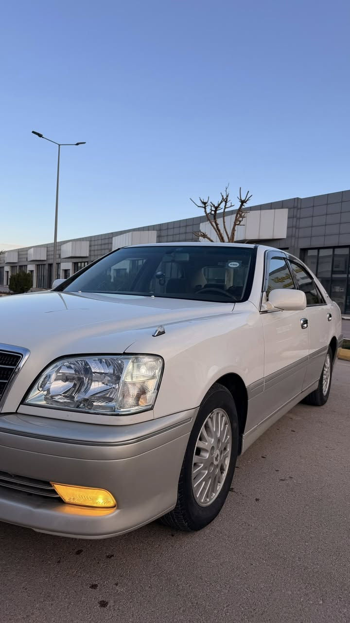 سڵاو هاوڕێیان
مە لیكە ی موس دیفۆڕی بچوك ٢٠٠٣
٢ دووگمە ی پە ردە 
پێش و دواكڕیستاڵ لۆك
داشبوڵ نە جە ف ڕە قە م یە ك 
كامل مە سرە ف كراوە 
دە عم و لێدراو بە شە رت 
تە نها ٢ پارچە ی بۆیاخی یابانە 
سە یارە كە كۆدی هە یە 
لە سلێمانیم
نرخی ٥٧ گە ڵاو مە جالێكی برایانە 
***********
***********
