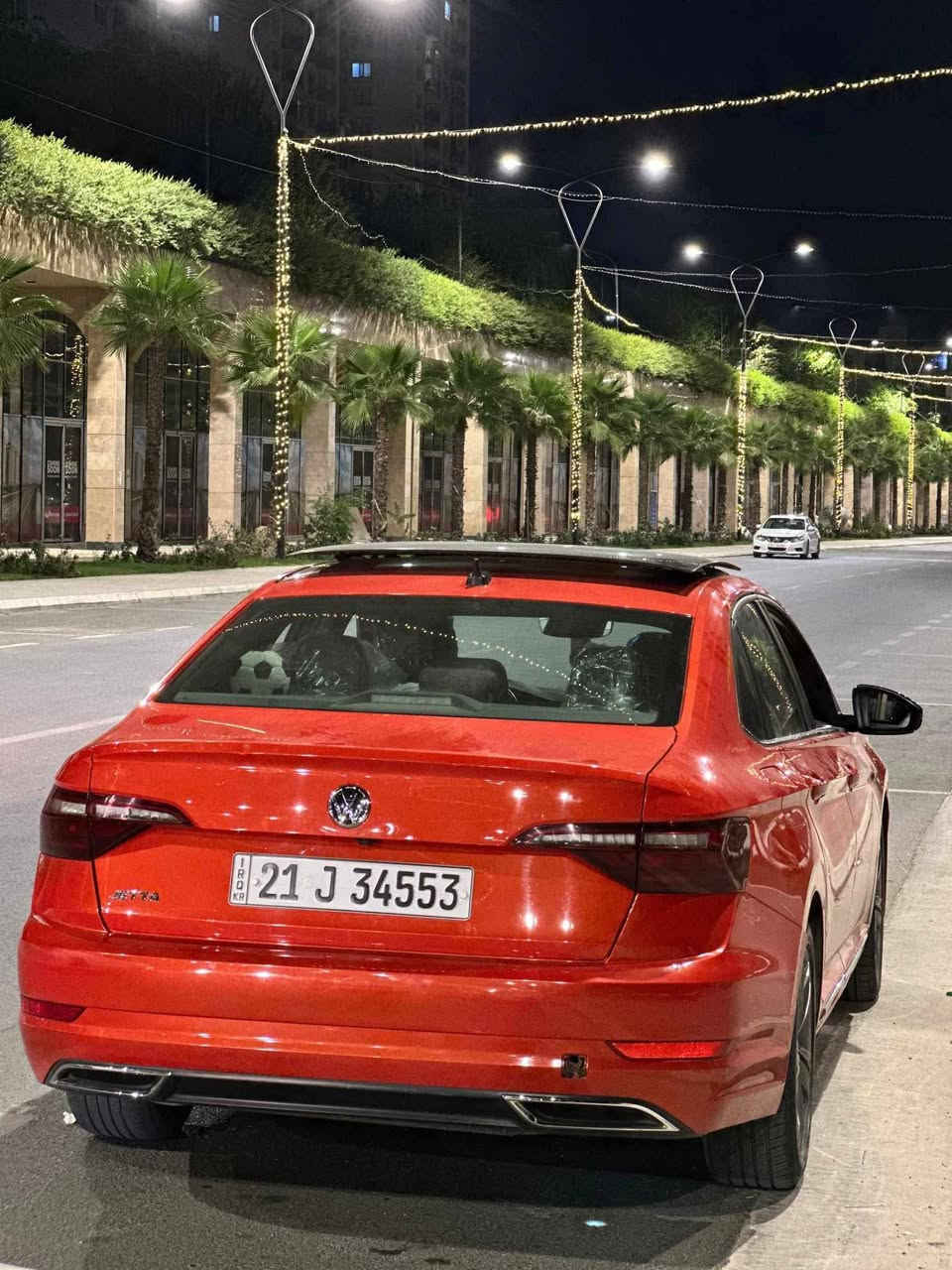 للبيع | فولكس فاغن جيتا R-Line موديل 2020

🚘 السعر: 167 قابل للتفاوض بالمعقول
📍 مكان السيارة: كركوك أو السليمانية
📞 للاستفسار: ***********

معلومات السيارة:

- فئة R-Line
- رقم السليمانية
- ماشية 55 ألف ميل
- محرك 1.4 تيربو
- ضرر جانبي سابق (باب السائق والباب الخلفي للسائق) وتم تبديلهما بأبواب أصلية من الشركة.

المواصفات:
✅ تشغيل عن بُعد
✅ تحكم بالستيرن
✅ مثبت سرعة
✅ أنظمة قيادة متعددة
✅ شاشة لمس كبيرة تدعم Android Auto وApple CarPlay
✅ بانوراما سلايد
✅ شاشة عدادات
✅ بصمة تشغيل وفتح وغلق الأبواب
✅ غلق جميع النوافذ من خلال البصمة
✅ رادارات أمامية وخلفية مع حساسات
✅ كاميرا خلفية
✅ تدفئة للمقاعد والستيرن
✅ تبريد ممتاز
✅ وباقي المواصفات المعروفة لفئة R-Line. تدعم هذه الفئة عادةً محرك 1.4 تيربو مع Apple CarPlay وAndroid Auto، إضافة إلى العديد من تجهيزات الراحة والسلامة.

🌟 للنشر والاستفسار عن بيع وشراء السيارات، تابعوا الصفحة وأرسلوا تفاصيل سياراتكم، والنشر مجاني.
