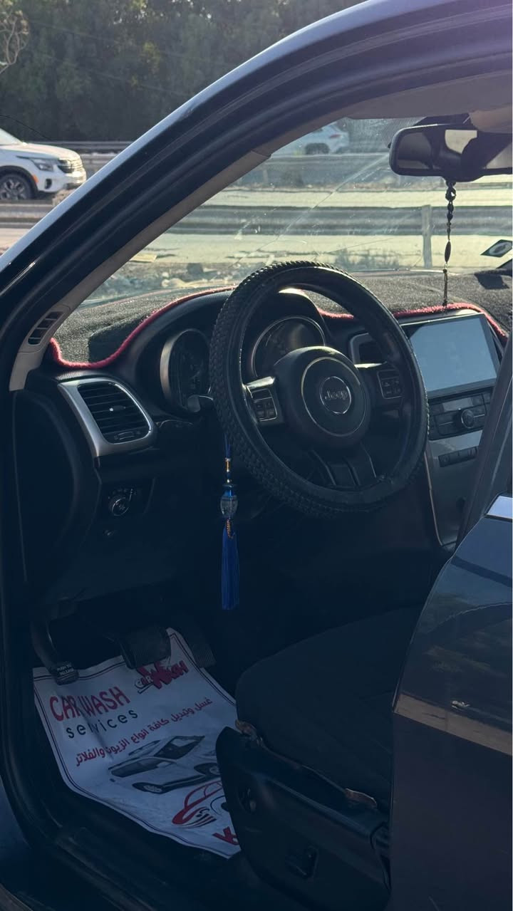 السلام عليكم 

جيب ٢٠١٣ خليجي للبيع او المراوس ( دودج ٧ راكب فقط ) 
حادثهه بالعراق جاملغ ايسر 

صور الحادث بنهاية المنشور

السياره نظيفه 

صدر امامي نظيف 
درايم شفت جديد
گير و مكينه جدد 
تبريد ثلج 

كشن كهرباء 
شاشه 
٤ مودات قياده ( ثلجي و مطري و صخري و رياضي ) 
تحكم ستيرن اربع جهات 
فتحة سقف 
تبريد جديد قطعتين 

السعر 

٢١،٣٠٠،٠٠٠ واحد و عشرين مليون و ثلاثمائة الف دينار 
او 15,000$ خمسة عشر الف دولار 

السياره مكانهه بغداد حي تونس
للتواصل 
*********** 
عبدالله بغداد, العراق
