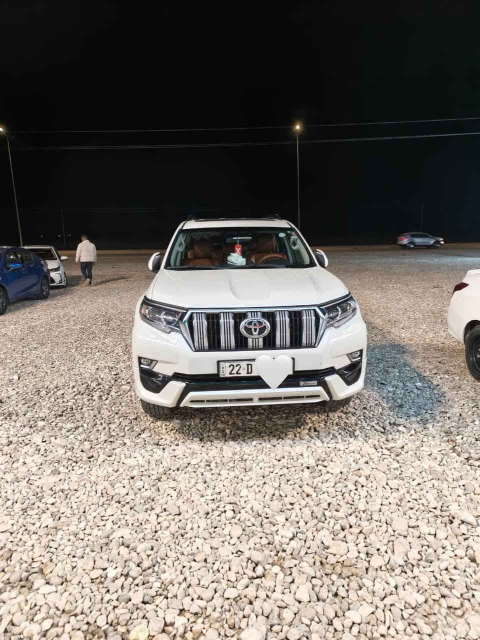 السلام عليكم
TOYOTA PRADO / TXS 2022/ 70 
تويوتا برادو سبعينية فئة TXS اعلى فئه بل موديل 2022 باب أول /رقم اربيل 

مواصفات سيارة 
———————————————- 

١- فتحه 
٢-كشنات جلد كهرباء /
٣- لون الكشنات قرميدي 
  
4- شاشه كبيرة
5- ابل كار بلي 
6-اندوريد اوتو
7- شاحنه موبايل واير ليس
8-لايتات زينون / زراكه لايت
9-تحكم ستيرن /كروز سرعه 
10-حساسات خلفيه 
11-ثلاجه 

12- ثنين بصمات 
13-السبير تعليك وجديد منازل 
14- محرك 6 سيلندر 400 
١5- اربع جامات أوتو AUTO
16-دخول ذكي السائق والراكب
17-كامره خلفية 
18-وموصفات السبيعينية معروفة
‏________________________
السيارة مكفولة كفالة عامة (عدا تكحيل صغير بالدعاميه الخلفيه 

السيارة ماشية 45حقيقي شرط الفحص

السعر 475وبية مجال وبيك خير وتدلل❤️

مكان السيارة/📍العزيزية/***********
