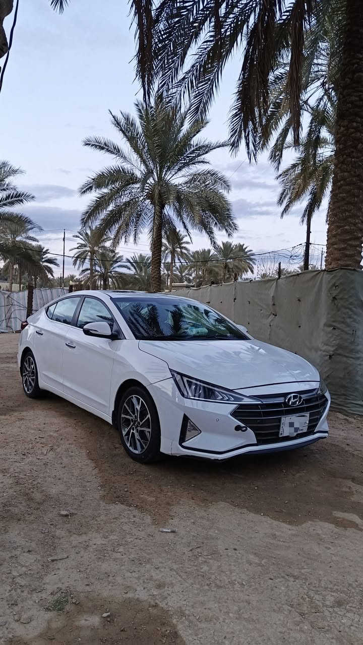 السلام عليكم النترا 2020 للبيع ما بيها ولا قطعة امبدله بس  نواعم قليله على البارد وأحد على واحد مطلوبه 5 أشهر أو تفك او راعيها متواجد او وكالة اب اسمي كير حداديه فول مكينه خير من الله المكان كربلاء طويريج السعر 145 او بيها مجال الرقم ***********
