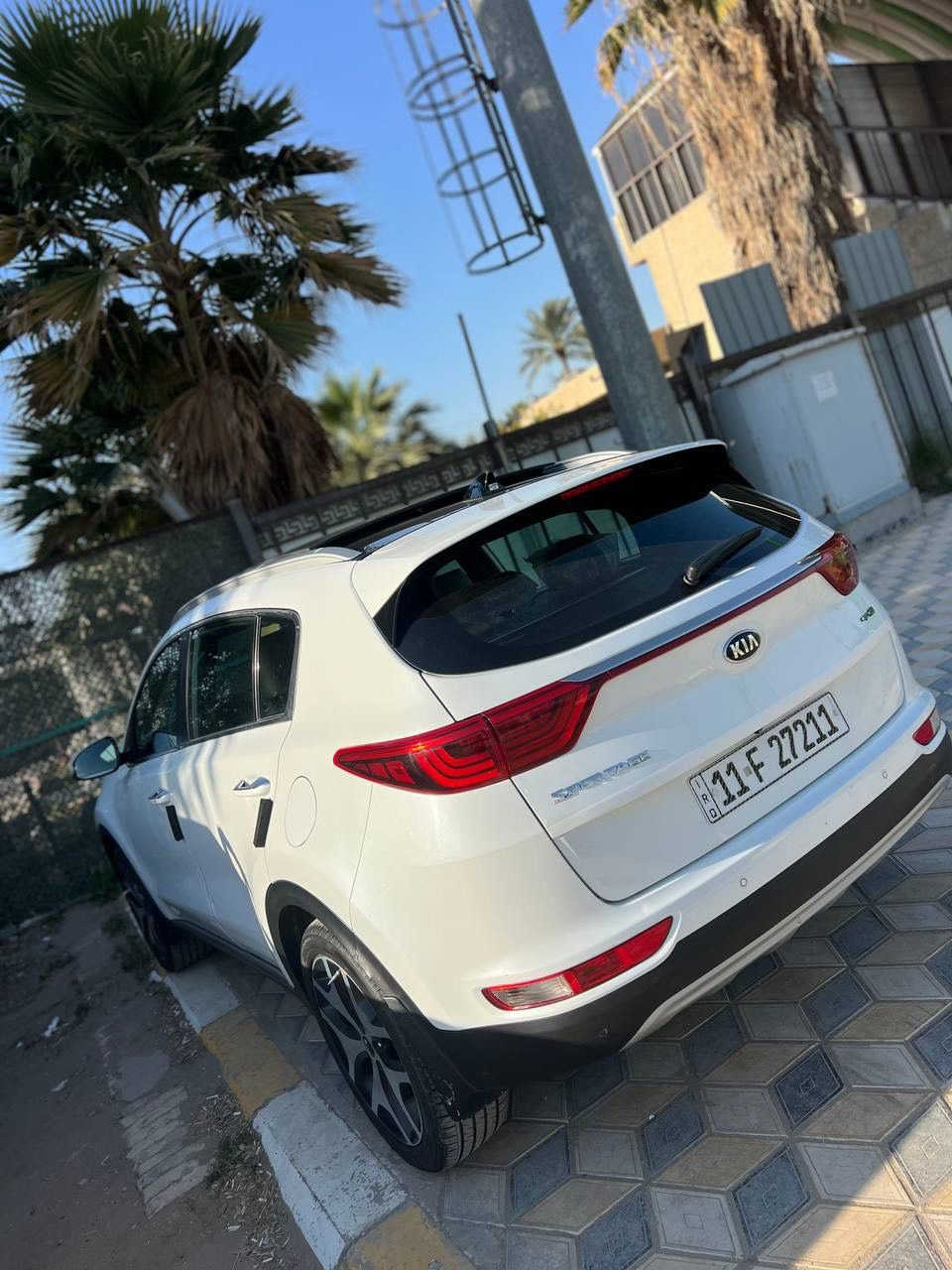 السلام عليكم
كيا سبورتج 2019 
فول مواصفات للاخير
جي تي لاين
محرك دووش
بدون اي نقص
كفالة من الصبغ والتبديل
بيها مكانين pdr
ماشية 60 الف كيلو
ب اسمي 
السعر
197 ورقة وبي مجال بسيط
***********
بغداد الدورة
