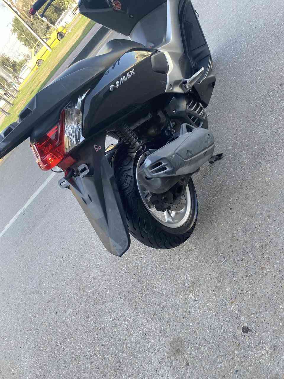 سلام عليكم NMAX موديل 2016 مال رمبة من قيس كراده جديده  نظام ABS ستيرن كامل رياضي  قبغ بانزين شاشة كامله كامرات عدد 2 فول وضوح وحساس تايرات ونظام كار بلاي وبيهه GPS تحديد مكان بلوجكتر عدد ثنين  شاشه مقياس دراجه  حراره  راديتر ومقياس فولتيه ومنفذ USB تخم تايرات جدد اصلي بانزين محسن دهن  امزويل دراجه خير من الله مكاني الاعظمية
***********
