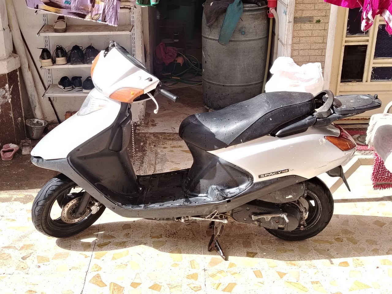 السلام عليكم دراجه سبيسي للبيع شغاله كهربائية شغاله  كفرات اصلي نقص باتري السعر 400وبيه مجال مكاني كوت كفاءات


**إذا كنت صاحب هذا الإعلان وتريد حذفه لأي سبب، رجاءا أرسل رسالة إلى الدعم الفني**