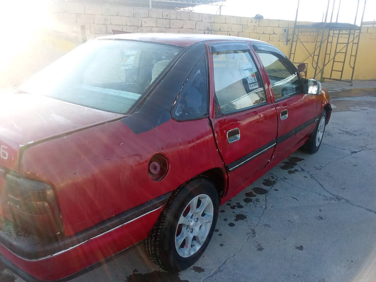 السلام عليكم اوبل حجم 18 سياره جاهز جير محرك شرط ضخم طائرات جديد ويلكم كهربائياتها السياره بها واجهه والمكان اسكي كلك رقم الهاتف الكورك عليه واتساب ***********
            ***********  
والسعر15 ورقه وبيها مجال
