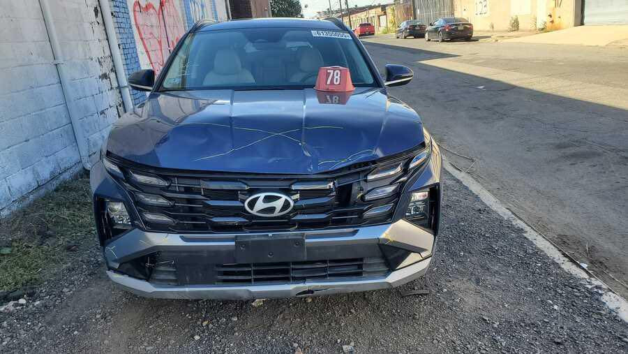 السلام عليكم
هیوندای تكسون 2025
سعر 225ومجال قليل
عداد المسافه : 1000 الف
حجم المحرك : 2.5L (4.سلندر )
السياره کامله و جاهزه بدون مصرف
ملاحظه : بوند صبغ نصه بدون نقطه دواخل 100%
فول مواصفات
فتحة سقف
دةبل اكسل 𝟒𝐱𝟒
تتقدم وترجع بريمونت
كيج الكــــتروني
انــــارة دشبول
بصمة ابواب
بصمة تشغيل
تشغيل عن بعد (𝐑𝐄𝐌𝐎𝐓𝐄 𝐒𝐓𝐀𝐑𝐓)
شاحن هاتف لاسلكي
شاشة دشبول ديجيتال
شفتات استيرن
هاند بريك بصمة
اوتو بارك (𝐀𝐔𝐓𝐎 𝐏𝐀𝐑𝐊)
اوتو هولد (𝐀𝐔𝐓𝐎 𝐇𝐎𝐋𝐃)
اوتو ستارت (𝐀𝐔𝐓𝐎 𝐒𝐓𝐀𝐑𝐓)
اوتو ستوب (𝐀𝐔𝐓𝐎 𝐒𝐓𝐎𝐏)
رادار 360
رادار امامي (تحديد مسار)
رادار جانبي  (نقاط عمياء)
رادار خلفي (التحذير من الاصطدام)
حساسات 360
حساسات امامي
حساسات جانبي
حساسات خلفي
نظام (𝐒𝐌𝐀𝐑𝐓)
نظام (𝐒𝐏𝐎𝐑𝐓)
نظام (𝐂𝐎𝐌𝐅𝐎𝐑)
نطام (𝐄𝐂𝐎)
نظام(𝐒𝐍𝐎𝐖)
كشنات أبيض بلادى
جميع كشنات كهربائي
كشنات خزن+ميموري
كشنات تبريد امامي
كشنات هيتر  امامي وخلفي
تحكمات استيرن
استيرن هيتر
تبريد لمس
تبريد مركزي
صندوق شفط كهربائي
لايتات (𝐋𝐄𝐃) لید عدسة زينون
بكلايتات (𝐋𝐄𝐃) لید
ويل كروم
تفاصيل اكثر الاتصال علی ارقام التاليه
***********
‏ WhatsApp - Vibir
عنوان📍اربيل
