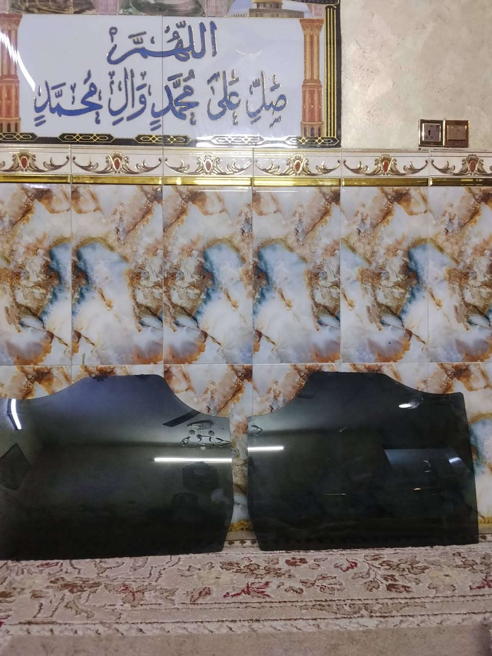 للبيع جام  خلفية وجانبيات ثنين جيب شيروكي بزون للاستفسار الاتصال على الرقم***********
