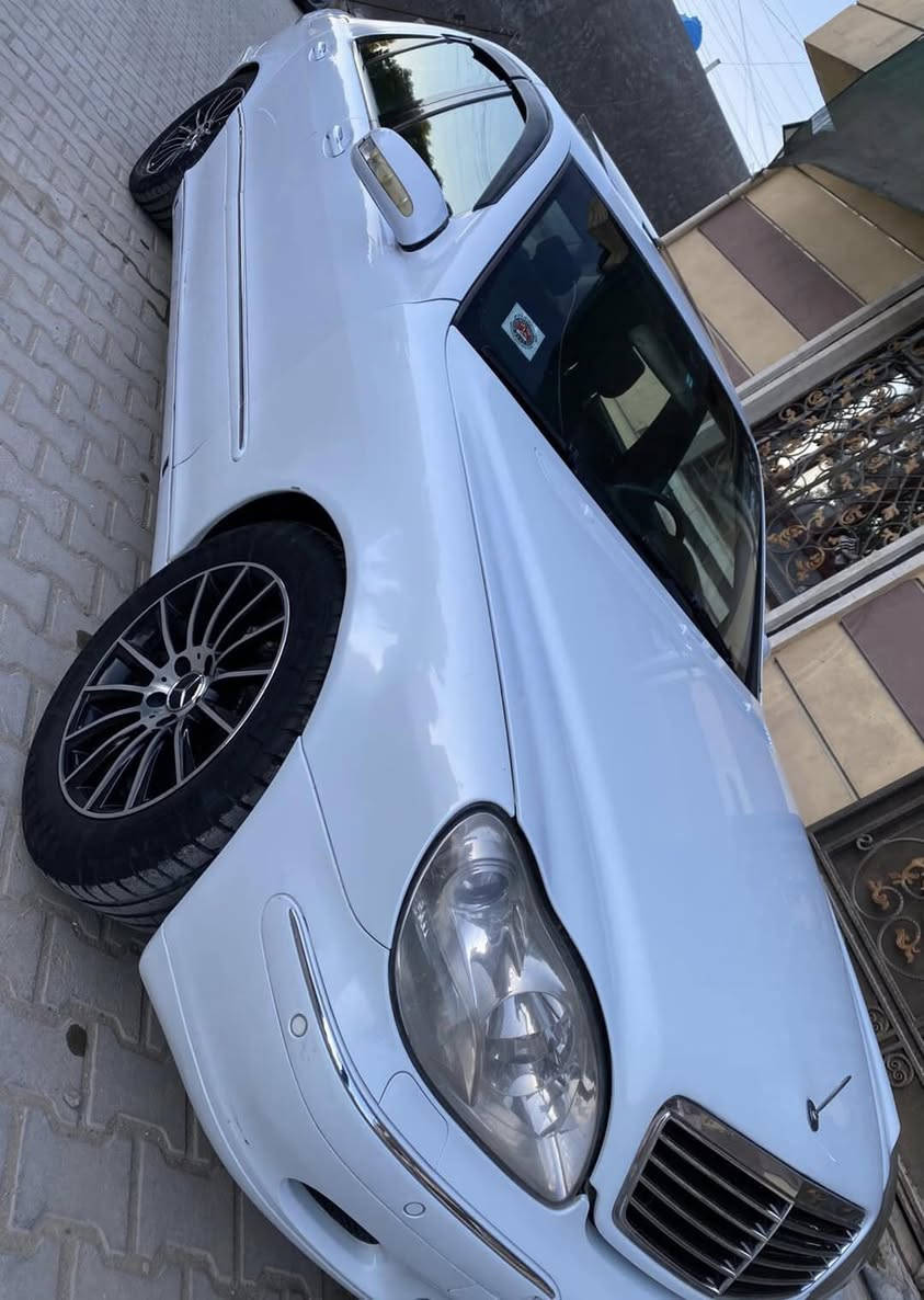 للبيع غواصه موديل 2002 اصل وارد اليابان بدون ضرر وكص بلاديه 
محرك كير حداديته كهربائيات الخ .. وضع شركه حجم 320 فول موصفات للاخير سلايد برده كهرباء كشنات كهرباء وهيتر لايت عدسه زنون مري شفط ويل كب اصلي 
شاشه وسستم صوت تحكم ستيرن 
الخ ... 
سياره بلاديه وجاهزه تخم تاير باتري زيوت فلاتر الخ ... جدد 
مكانه بغداد العطيفيه والسعر 68 
ملاحظه / 
رقمه كركوك قرار 48 فقط وكاله بدون تحويل مفحوصه وبيه كتاب تسجيل وعائديه ورسوم لحد مينفتح القرار .... 

***********
