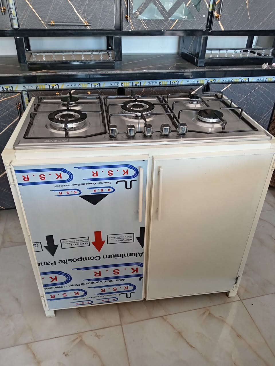 اغراض مستعمل وجديد للبيع الاستفسار ***********
