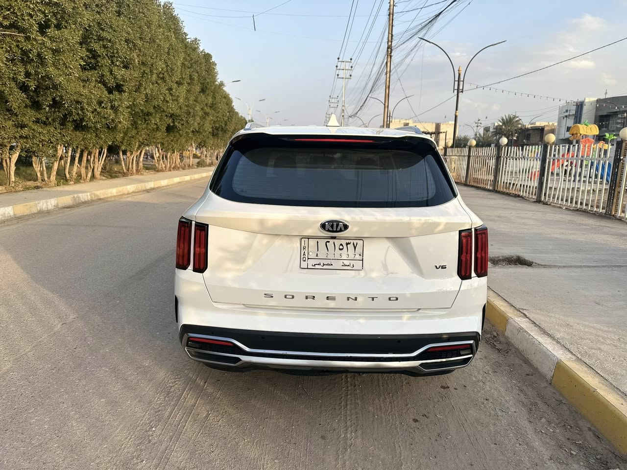 سلام عليكم سورنتو 2021 خليجي 
6 سلندر رقم واسط بيها صبغ شويه بجاملغ خلفي الايسر اثر شخط سياره جديده وجاهزه من كلشي تخم تاير توني شادلها 
ماشية 89 
🔹مواصفات فول عدا بنوراما 
🔹مري شفط +عند اقفال اوتو 
🔹اوتو لايت زينون 
🔹بصمة 
🔹ترحيب عند اقتراب 
🔹تشغيل عن بعد 
🔹مري شفط 
🔹داخل لونين  
🔹7راكب 
🔹كشنات كهربائي قلاب 
🔹تبريد بيانو شاشة 3قطع مركزي 
🔹اشاير بل مري 
🔹شاحن واير ليس 
🔹منافذ طاقة خلفية امامية 
🔹أنار محيطية مخفية 7 الوان 
🔹لايت زنون +كشافات  
🔹نضام نزول وصعود منحدرات 
🔹مود درايف 
🔹شاشة كار بلي +كامرة دوارة 
🔹حساسات خلفي +امامية
🔹مثبت سرعة 
🔹5 ويل كب
صندوق كهربا 
الاستفسار واتس اب ***********
