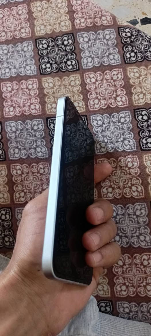بوكو F7
نضافه 100% 
سيم كارت ما مخلي بي 
ذاكره256 شحن 90 واط 
جهاز كلش حلو 
مراوس فقط بأيفون 13 برو ماكس 
الجهاز بعده وضع شركه


**إذا كنت صاحب هذا الإعلان وتريد حذفه لأي سبب، رجاءا أرسل رسالة إلى الدعم الفني**