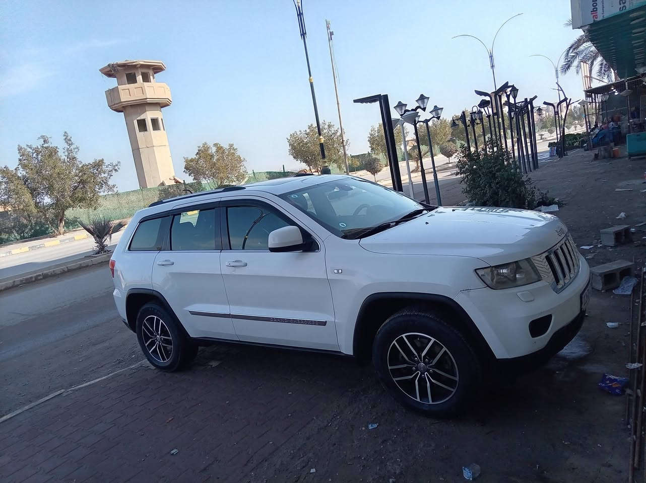 السلام عليكم جيب لاريدو للبيع 2013 خليجي كلين
***********
*********** تكريت
