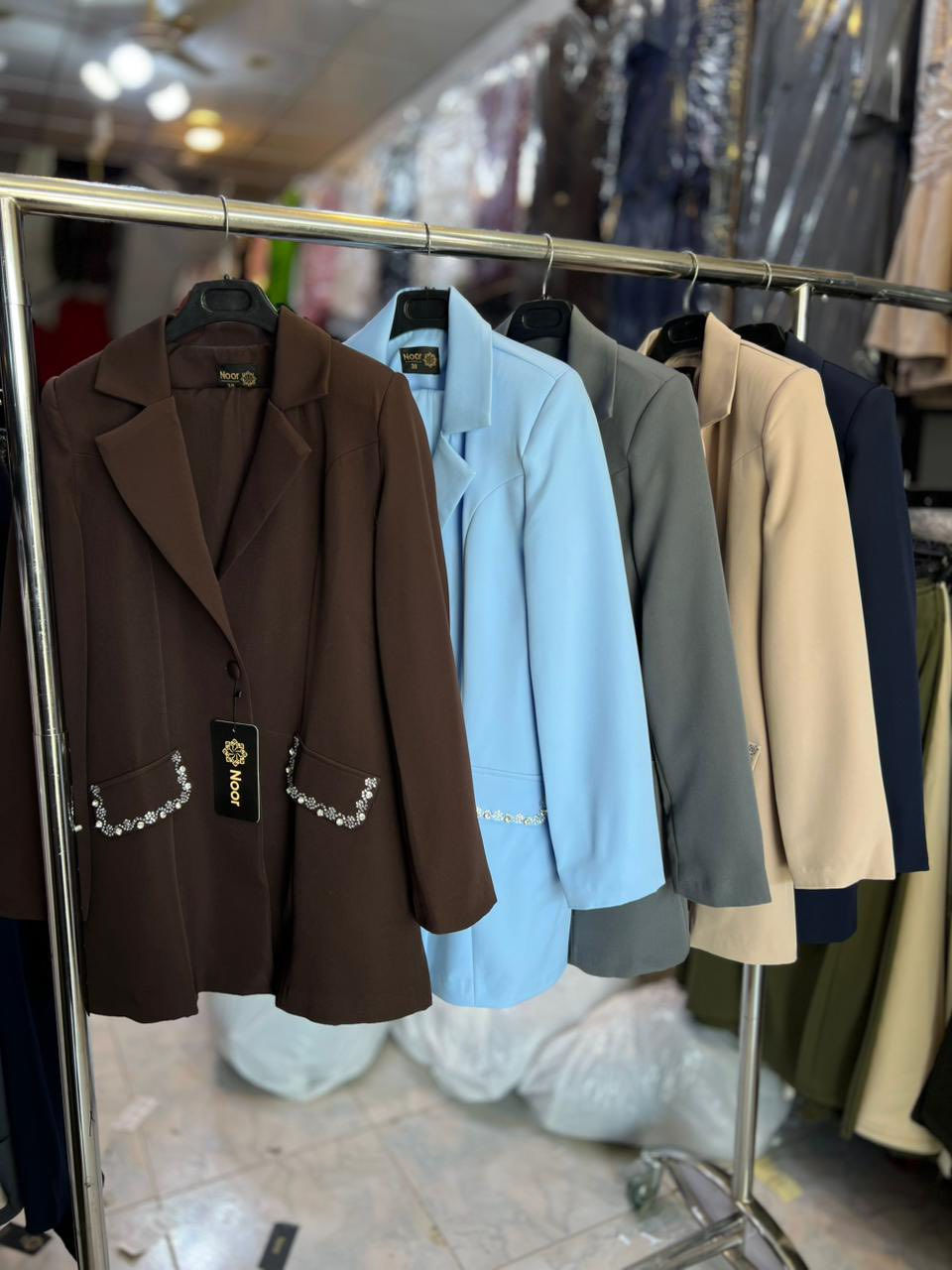 الجديد طقم تخرج عيد طلعة رسمي يجننن
فول نزاكه قطع ولا غلطه 
صناعة تركيا. خامة دابل ايطالي 

كيلوت عريض  + سترا 
قياسات 38-48 

الحجز استفسار خاص


**إذا كنت صاحب هذا الإعلان وتريد حذفه لأي سبب، رجاءا أرسل رسالة إلى الدعم الفني**