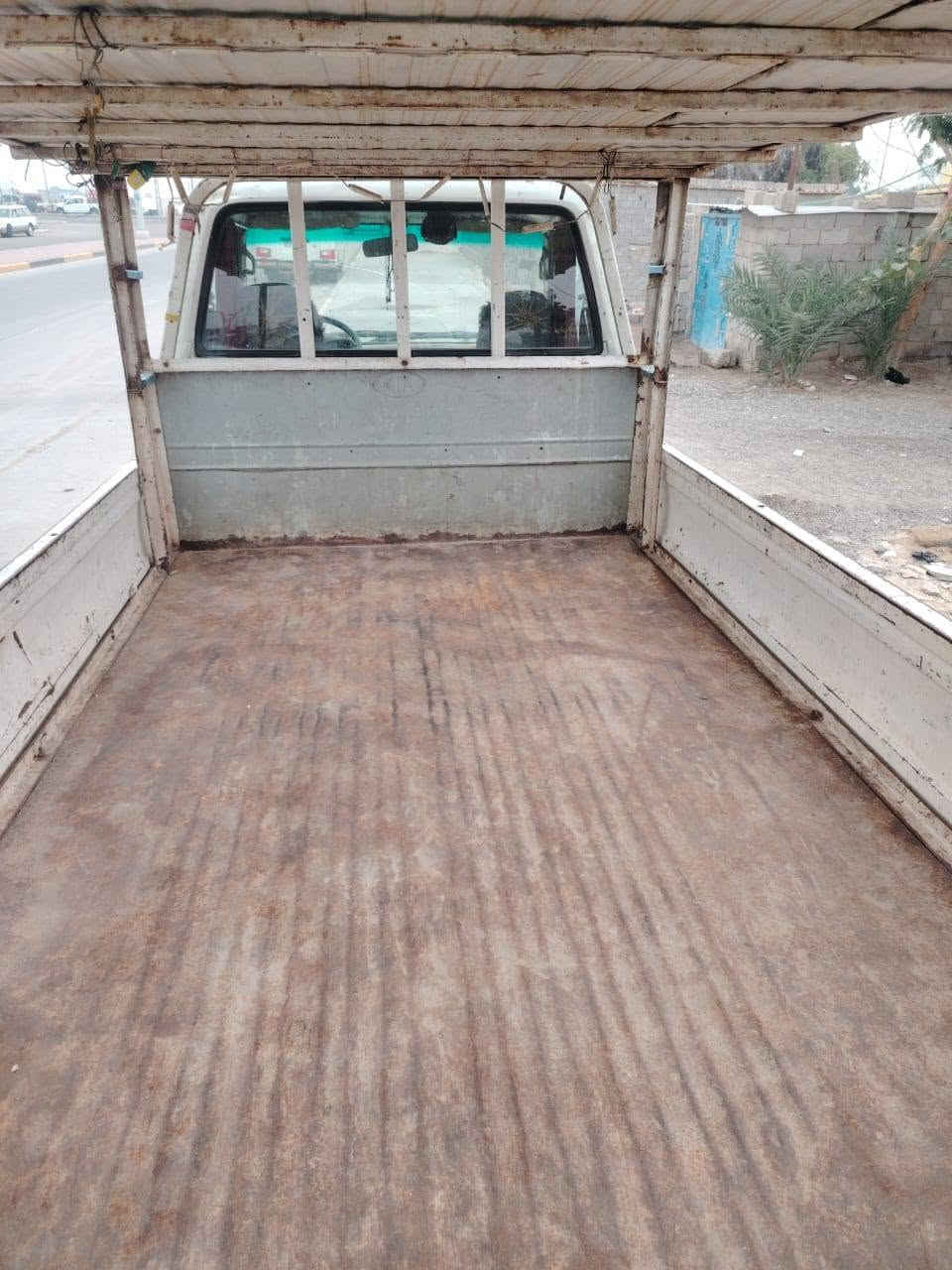 سلام عليكم ورحمة الله وبركاته
سياره البيع مديل ١٩٩٤ السنويه جديده رقم كربلاء بسمي رقم انكليزي العنوان البصره الزبير سعر ٣٦ وبيه مجال
اكير ومحرك ونجي تماتيك استفسار رقم الهاتف ***********
