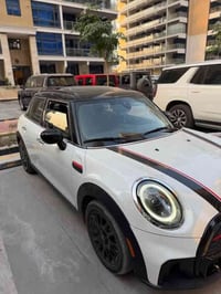 ميني كوبر 2024 أمريكي 4 باب سياره تحفه  السياره فول مواصفات بانوراما م...