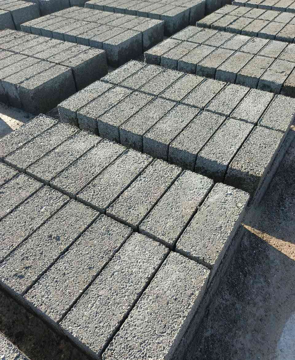 سلام عليكم
يعلن معمل بلوك اسيد نجم 
بأداره احمد اسيد نجم 
توصيل البلوك داخل مناطق الشرقاط 
بسعر اللف بلوكه واصل بل كرين (400)الف واصل 
داخل اشرقاط 
بلوك نهري زاد كساره شرط 
اللف مطروح بل معمل 350
واصل بل قلاب 380
اسعار مناسبه جده 
بلوك يصلك للبيت ما عجبك يرجع 
شرط 
موقع المعمل اشرقاط شكران 
خابر وتدلل وحياكم الله
استفسارات اتصل 
***********
***********
