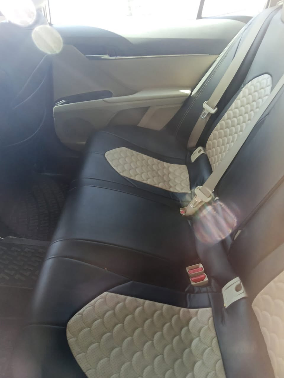 مستعجل وبالعافيه ع الياخذها هايبرد
كامري موديل 2024

وكالة عبد اللطيف سياره فول عدا الفتحة 

كفالة عامة من كلشي 

ماشيه ٤٠ كتلوكات وعده واسعاف كامل 

نضيفة فول 

سعره ٢٣٥ مستعجل عليها


**إذا كنت صاحب هذا الإعلان وتريد حذفه لأي سبب، رجاءا أرسل رسالة إلى الدعم الفني**