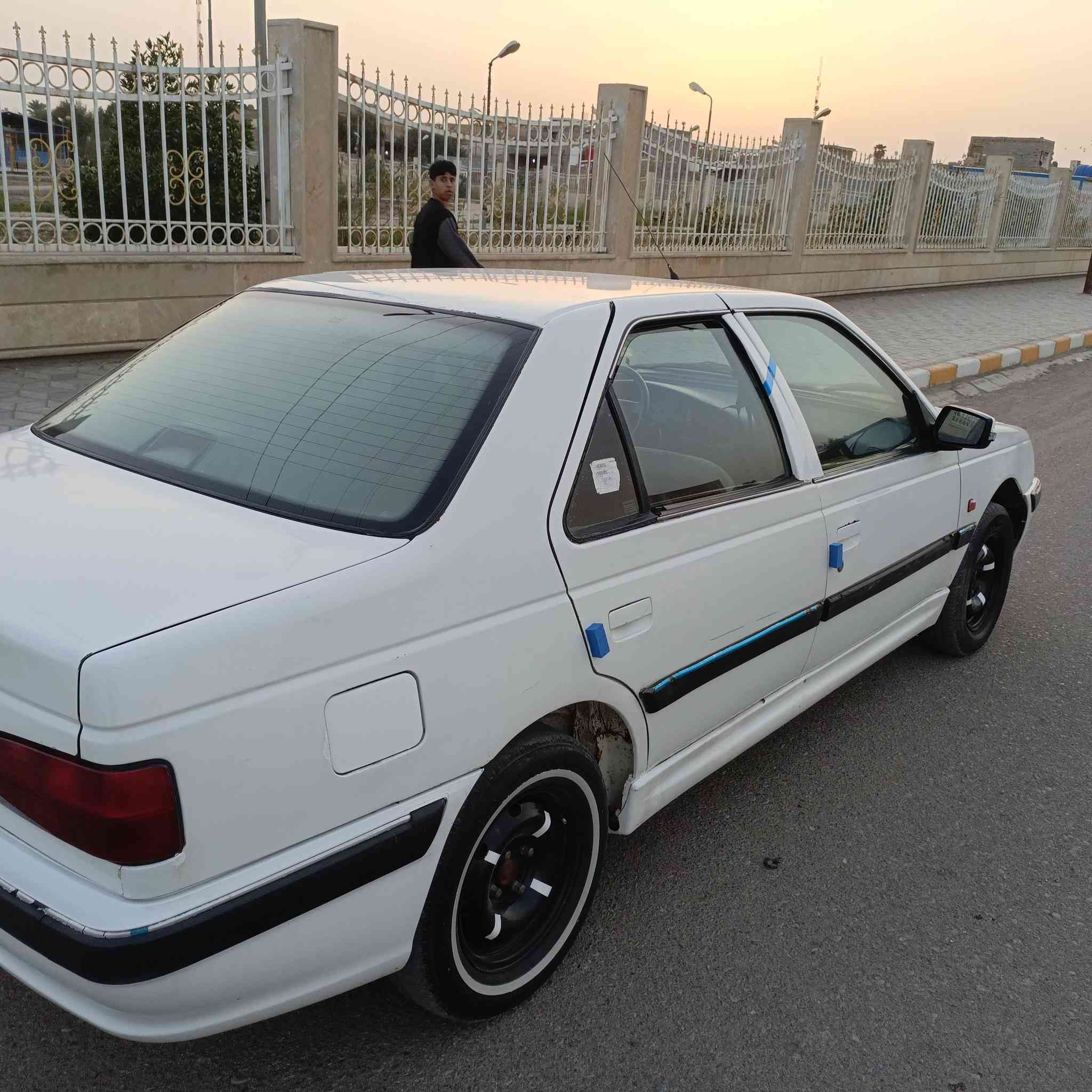 سلام عليكم بيجو بارص موديل 13 مكينه وكير كفاله بديهه مكفول من تبديل وضربه وصبغ سنويه لل 27 تخم تاير حداديه جديده كهربائيات كلهن شغالات سنتر لوك شغال تقفيل بل ريموت سياره جديده وحلوه   ترايك وين مايعجبك غرفتهه حلوه مكاني ميسان العماره سعر 29 شراي يتصل ويدلل ***********
