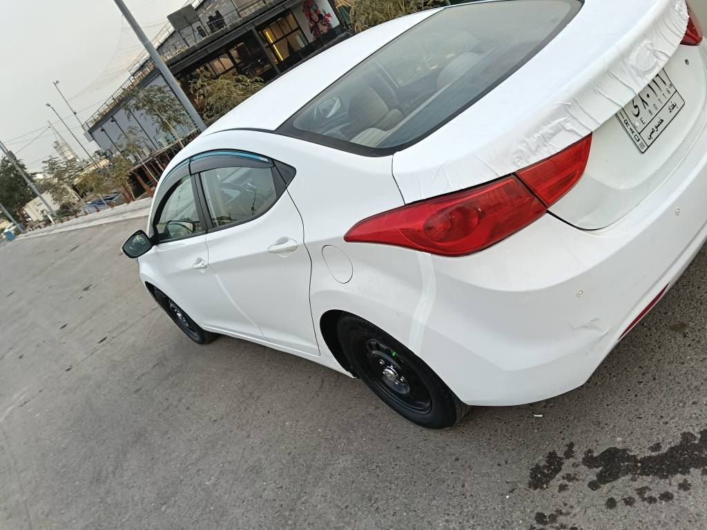 الانترا خليجي 2013
محرك 2000 دوش المرغوب 
رقم بغداد نكليزي 
مكان بغداد حي القاهرة 
*********** بغداد, العراق
