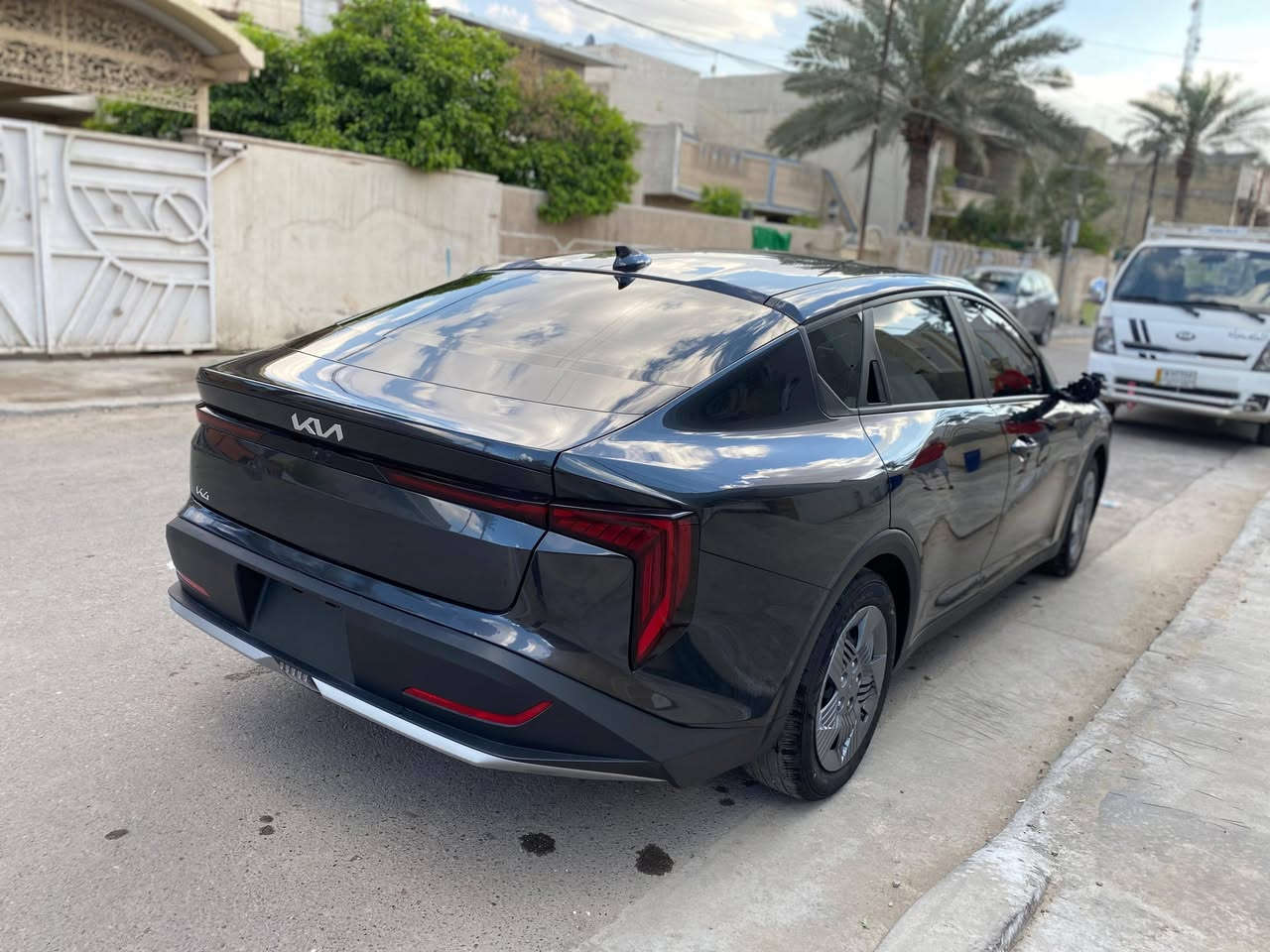 يا الله سلام عليكم 
السعر 150 وبيهه مجال 
K4 وارد امريكي لون فيلي 
صور الحادث موضح بلمنشور ايرباك ستيرن فقط 
مواصفات السيارة/
مكينه 2000دوش / هاندبريك دگمه/رادارات/شاشه متصله كبيرة/لد نهاري/شاحن امامي خلفي/كامرات/بصمه تشغيل/تشغيل عن بعد/ماشيه8000mi
حادث البنيد معمر نفسه بدون تبديل المكان بغداد الطالبيه الاستفسار ***********
