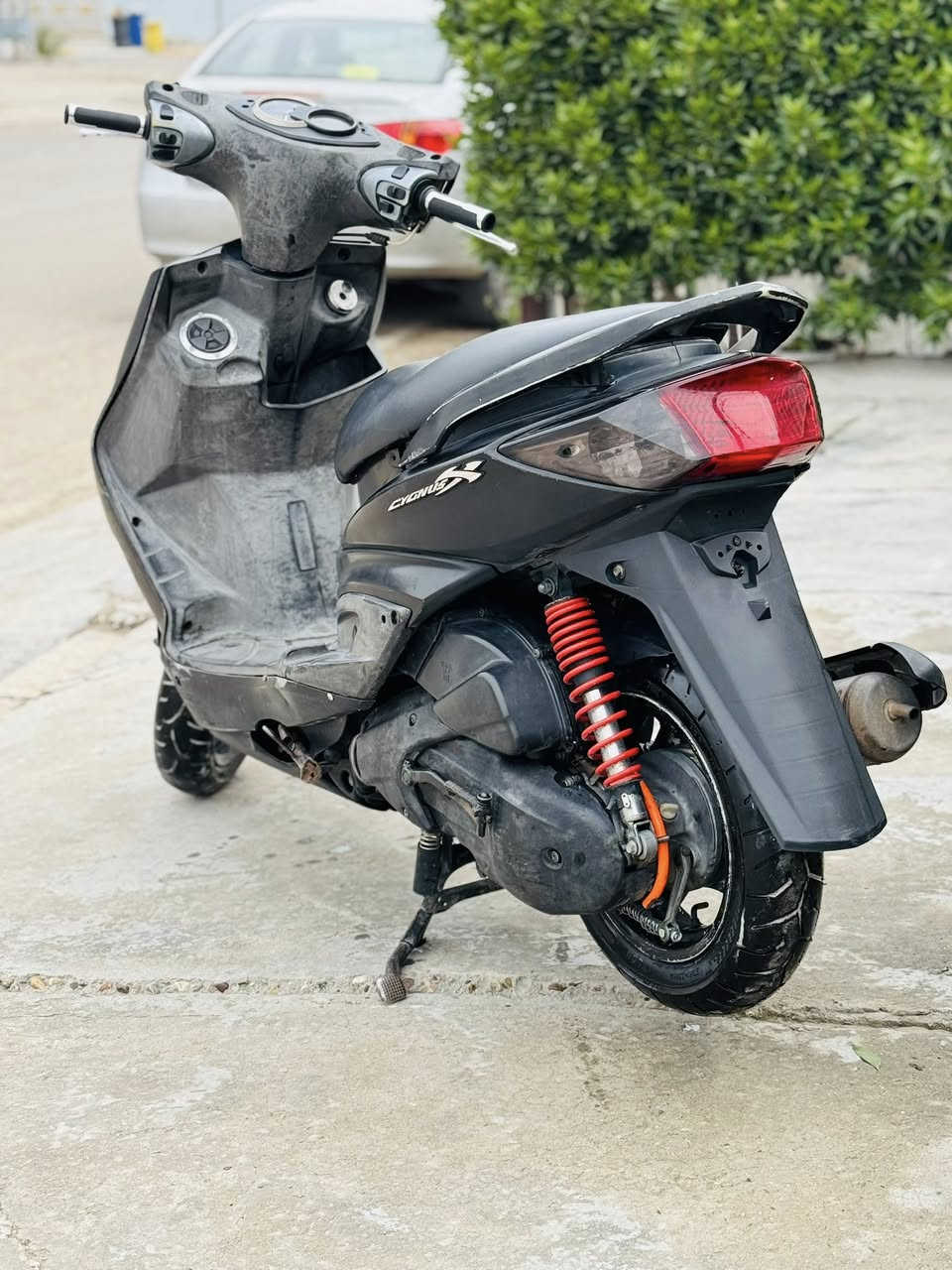 السلام عليكم دراجه سكنس فحل كابريتر الدراجه بلادي كفرات ختم واحد كهرباياتها كلها شغاله الدشبول شغال تخم تايرات بيها اكلاجات امامي خلفي رياضي الدراجه ما بيها نقص اوراق موجوده  السعر ٦٥٠ وبيها مجال مكاني دوره شارع ٦٠ رقمي ***********
