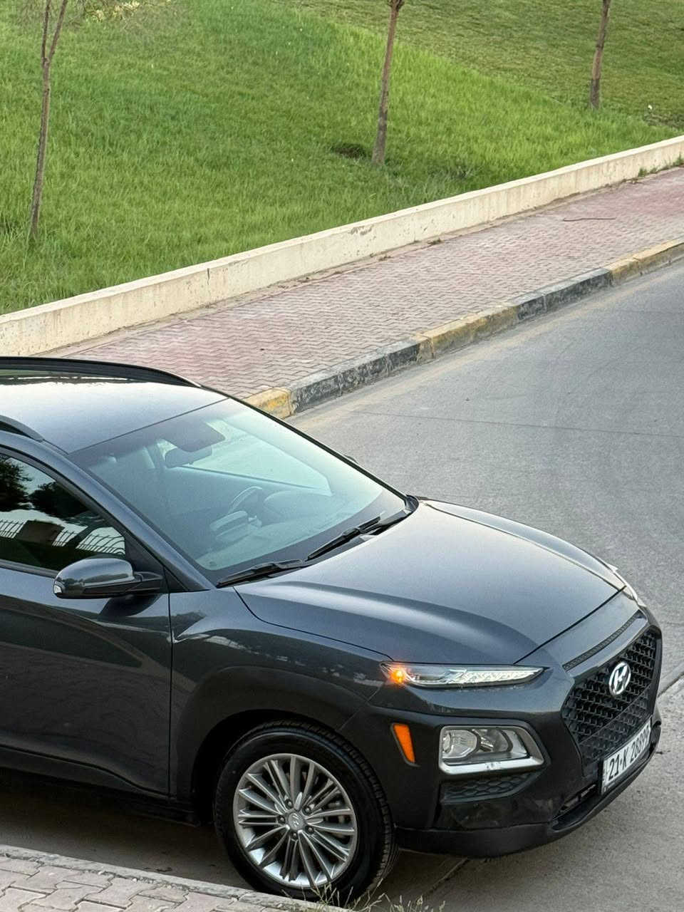 هونداي كونه ٢٠١٨ امريكي 
محرك ألفين دوش 
السياره كلين بدون أي ضرر (اشويه بي حالوب) 
بشرط (محرك ٫كير ٫كربايات ٫حدادية)  ايرباك استيرن برده راجع ستتم
سنويه لحد (٢٠٢٩) جديد
موصفات ( بصمه٫كير AT ٫ ٤نوع قياده ٫ كوشن هيتر) 
سعر(١٢٥) مجال بسيط
عنوان (سليمانية) السليمانية, العراق


**إذا كنت صاحب هذا الإعلان وتريد حذفه لأي سبب، رجاءا أرسل رسالة إلى الدعم الفني**