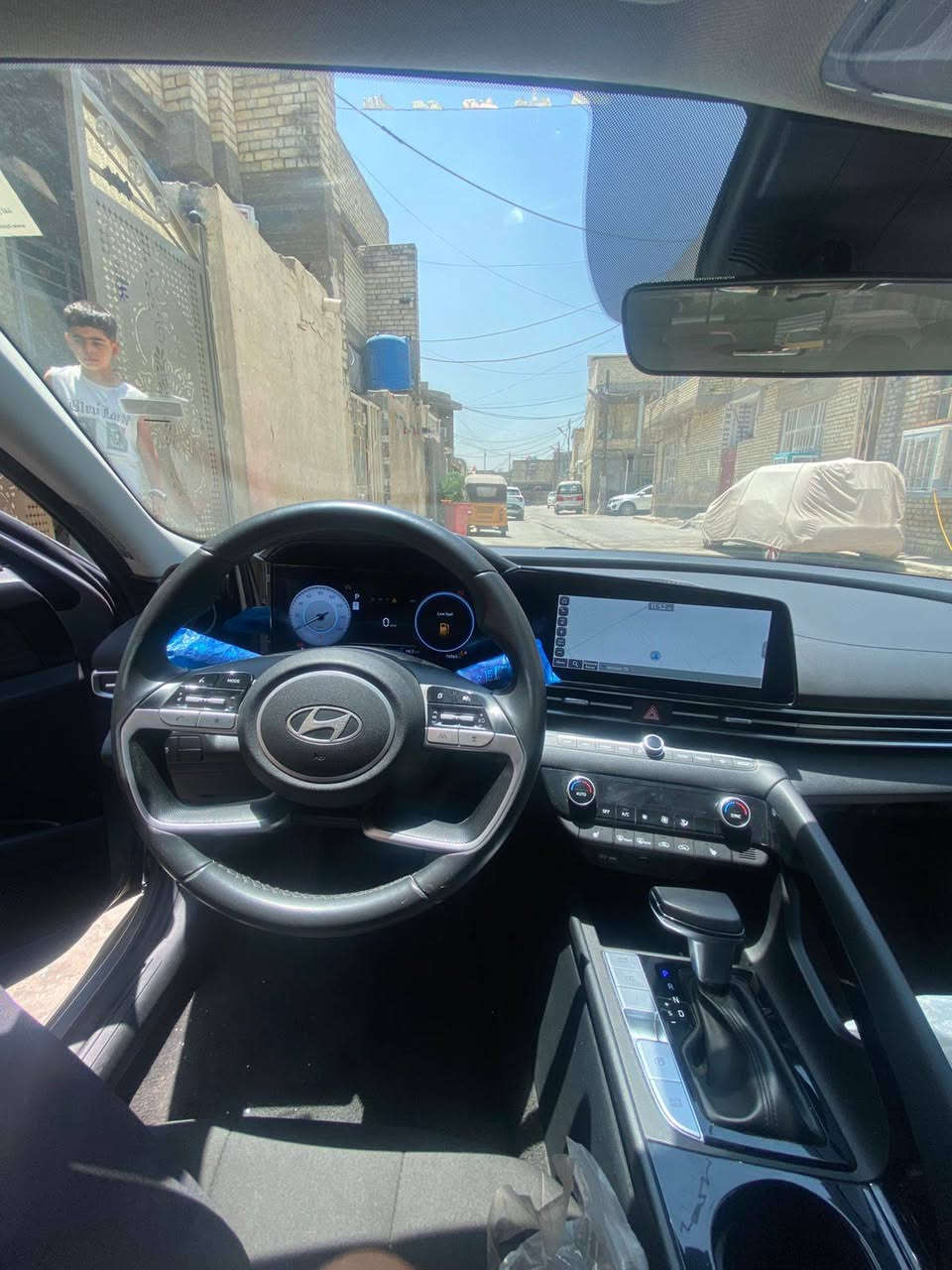 الانترا للبيع موديل 25
سياره دخول جديد بدون رقم 
سياره جديده جدآ فول مواصفات 
فتحه بصمه تشغيل عن بعد 
سايد بريك كهربائي لد داخلي 
كامره دواره شاشه كبيره متصله 
وضعيات قياده تحديد مسار رادارات 
فول مواصفات للأخير 
غير متواجد على انترنت 
للاستفسار *********** بغداد, العراق
