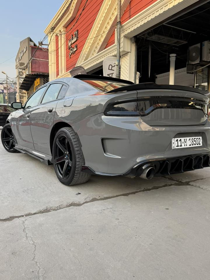 SRT موديل 18
هزة جديده تاخذها شرط التحويل
حادثها خفيف بدون ايرباك موضح بالصور
رايدها ب190
***********
