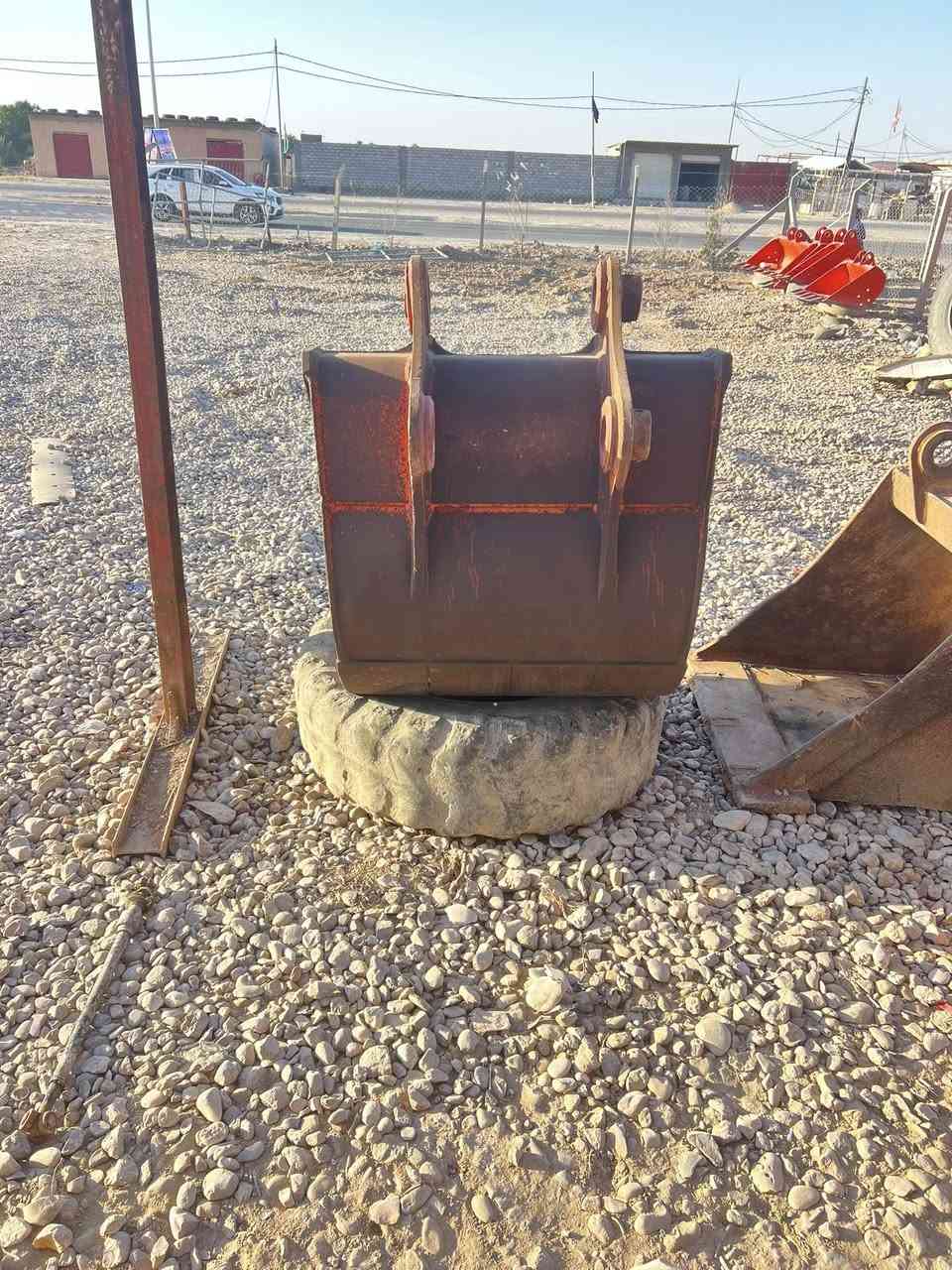 سلام عليكم كيله متر وعشره 110  بيم 90 نضيفه يابنيه اتصل ***********
